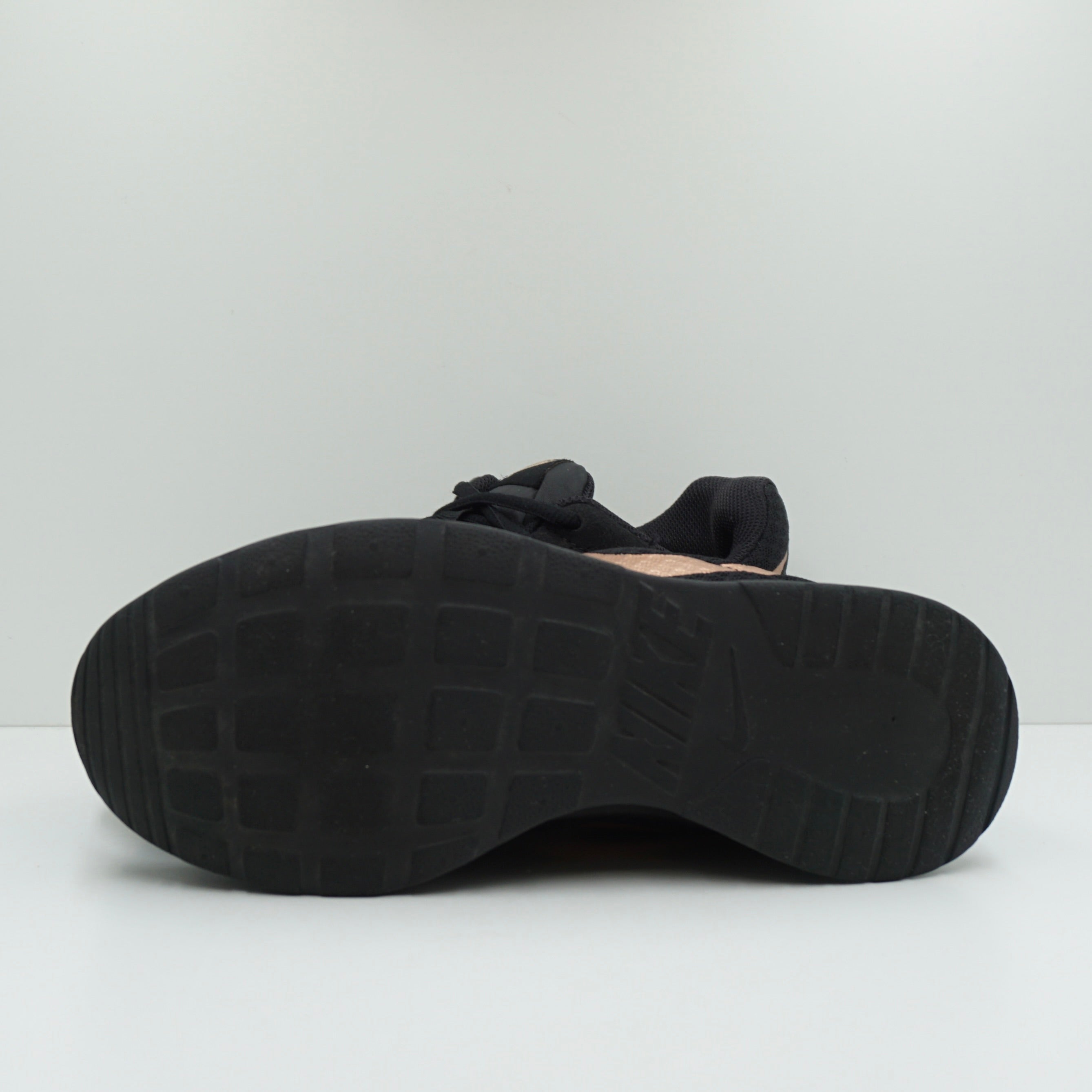Nike Tanjun Black Bronze (W)