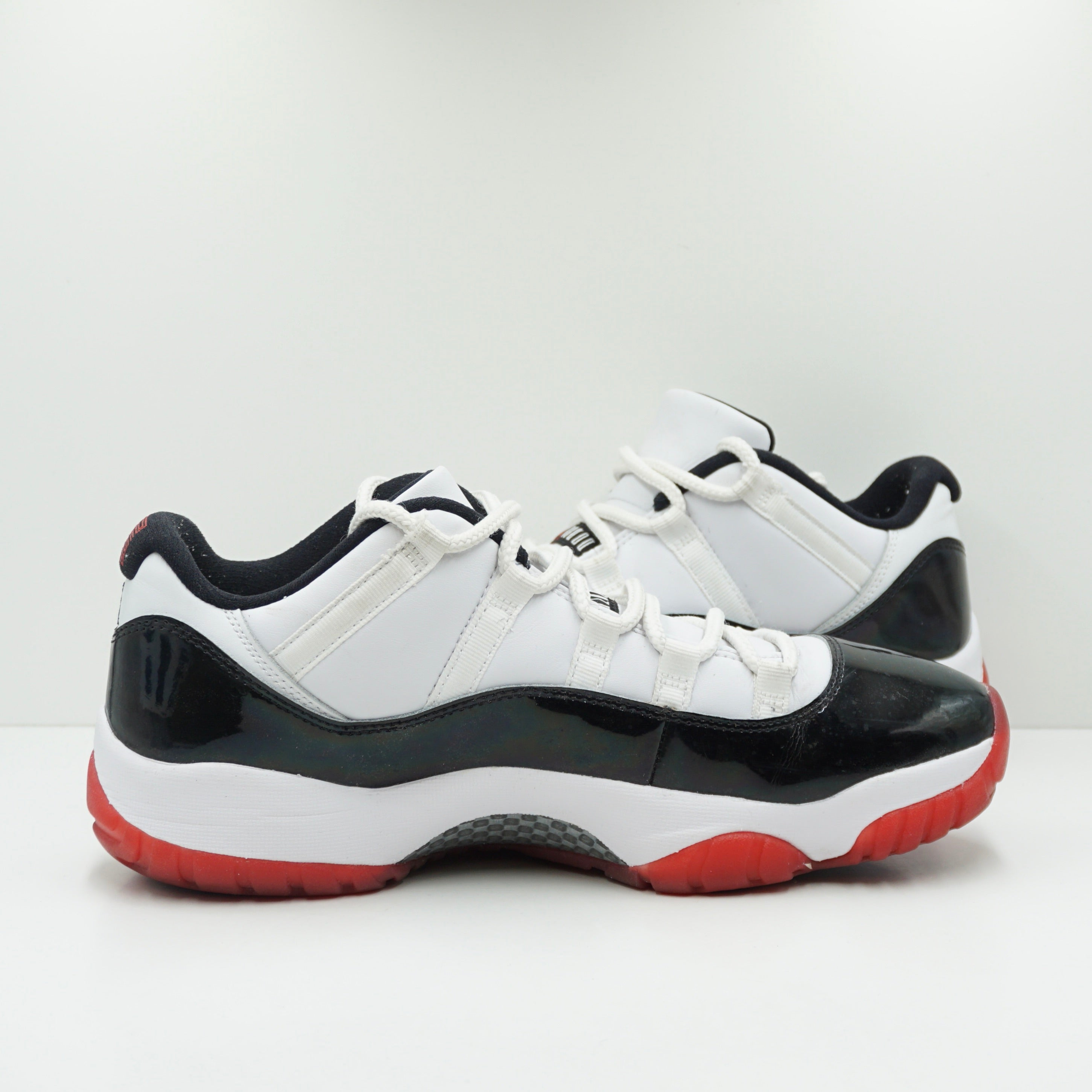 Jordan 11 Retro Low Concord Bred