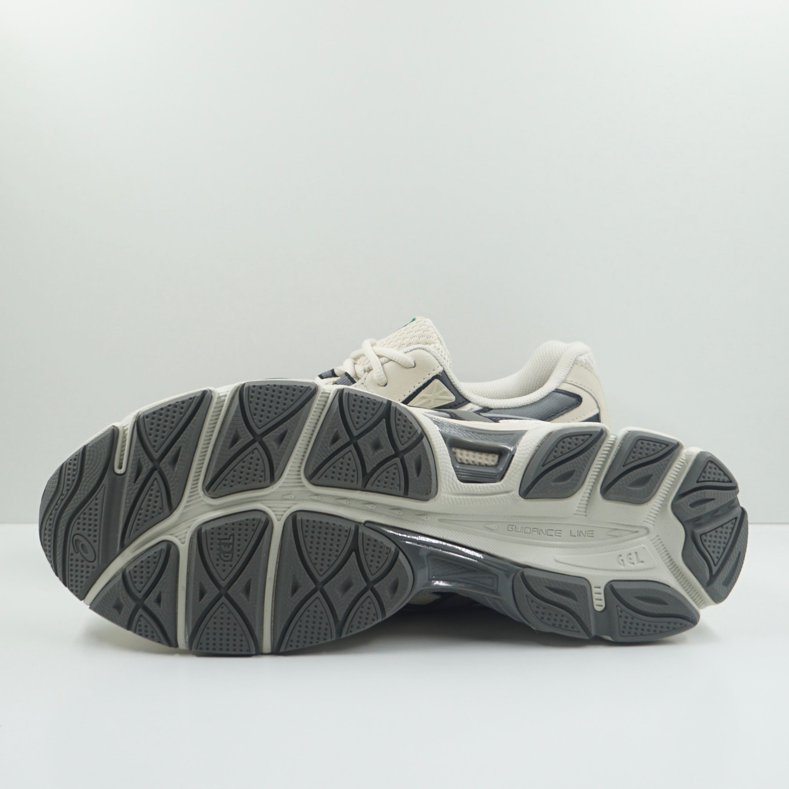 Asics Gel-NYC 2055 Pale Oak Truffle Grey