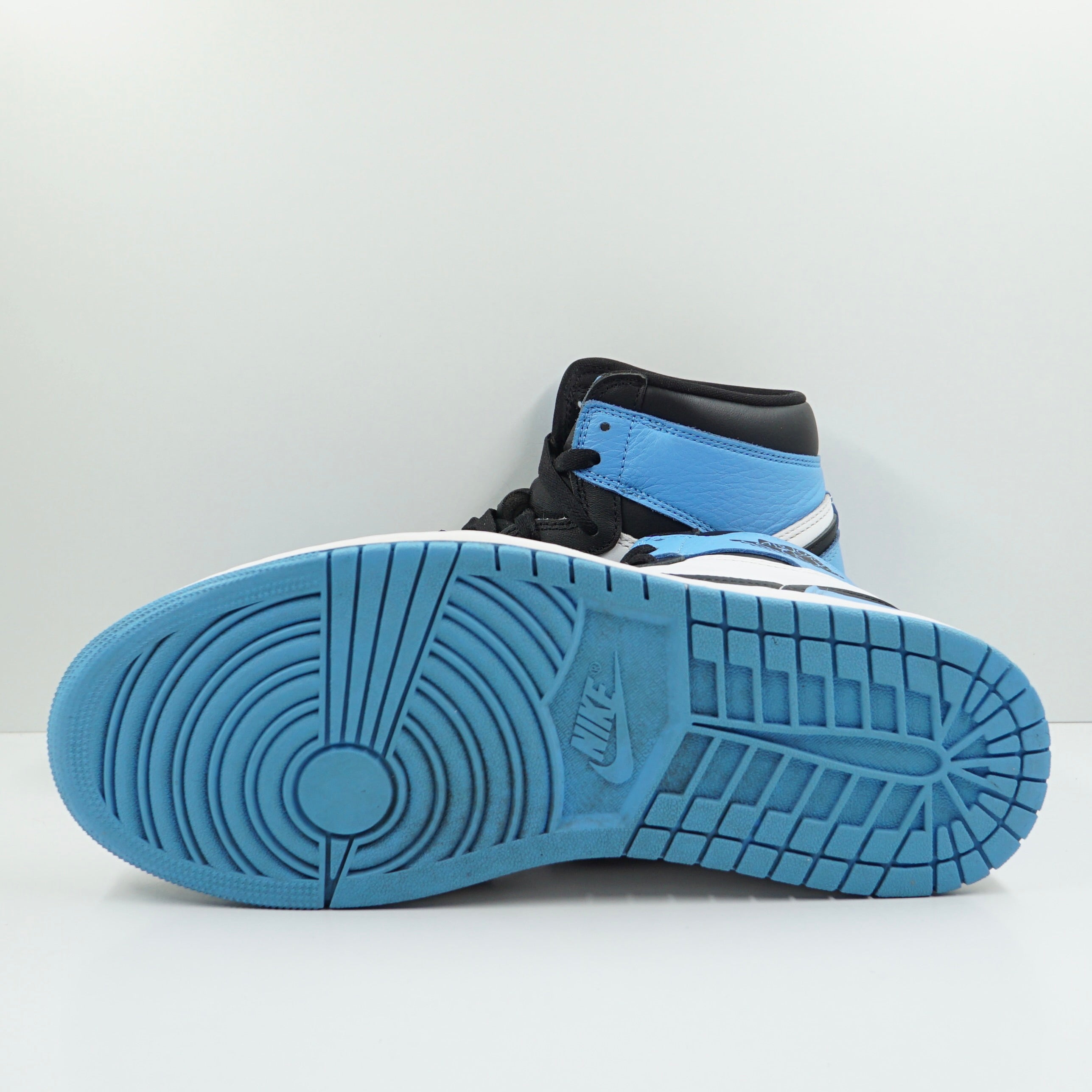 Jordan 1 Retro High OG UNC Toe