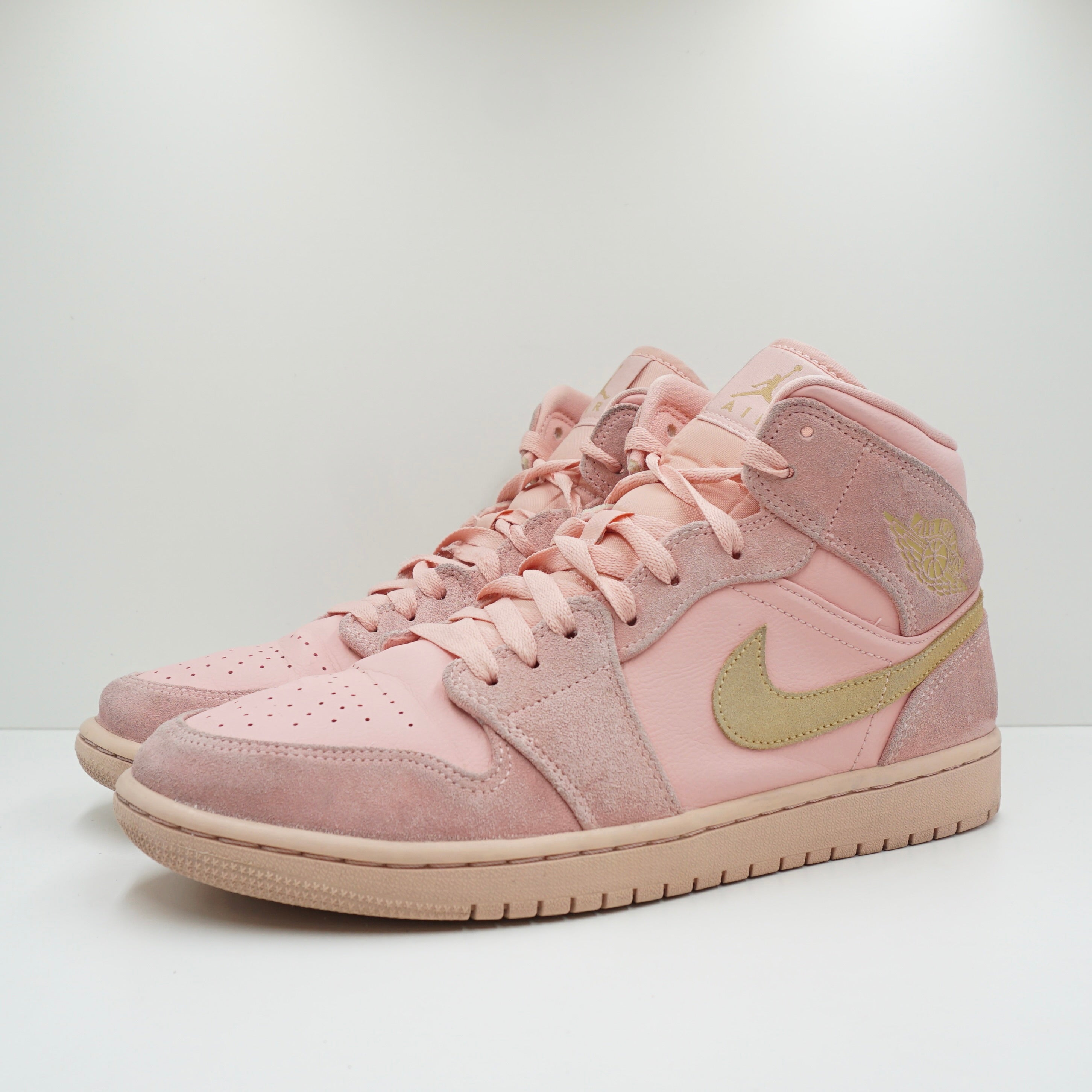 Jordan 1 Mid Coral Gold
