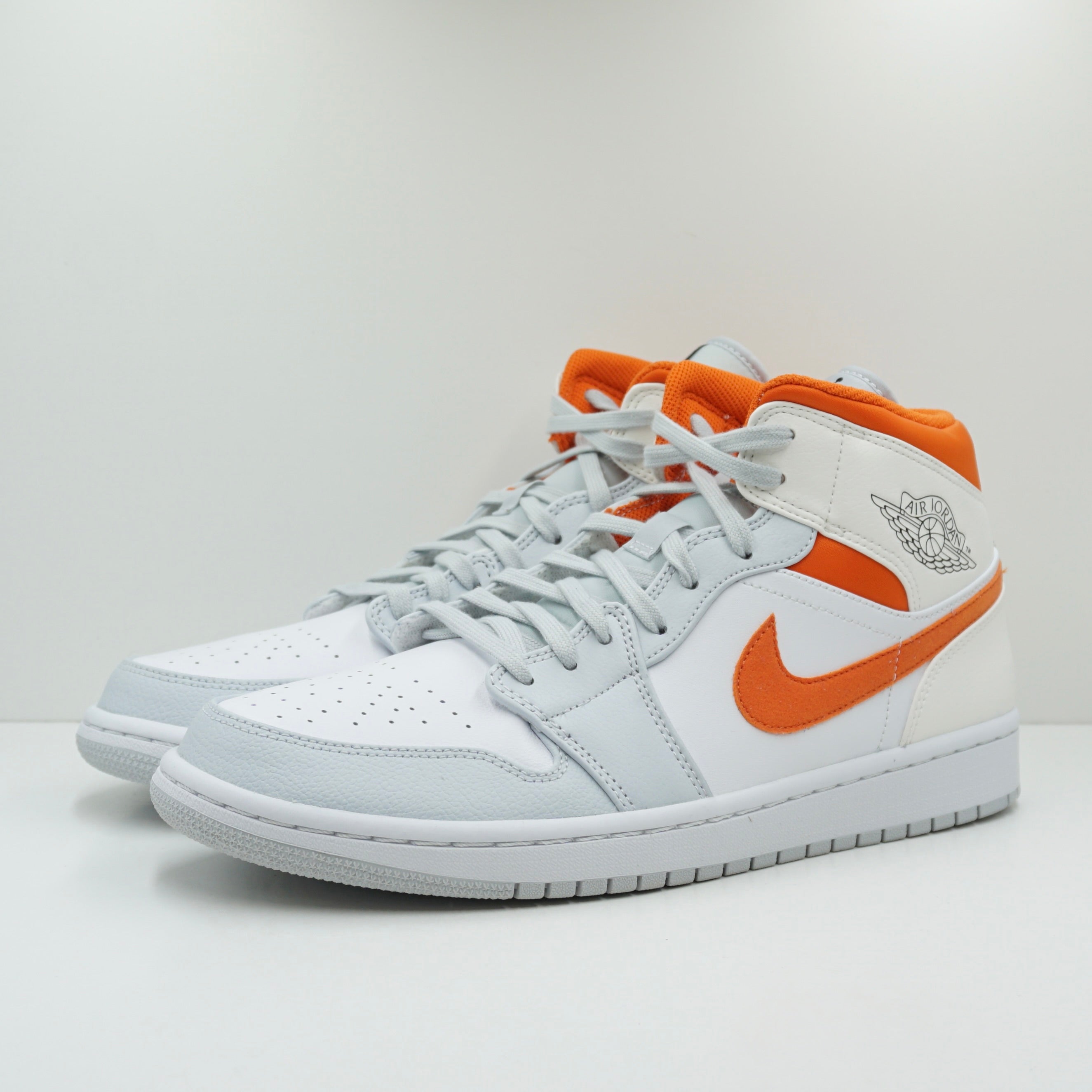 Jordan 1 Mid Starfish Pure Platinum