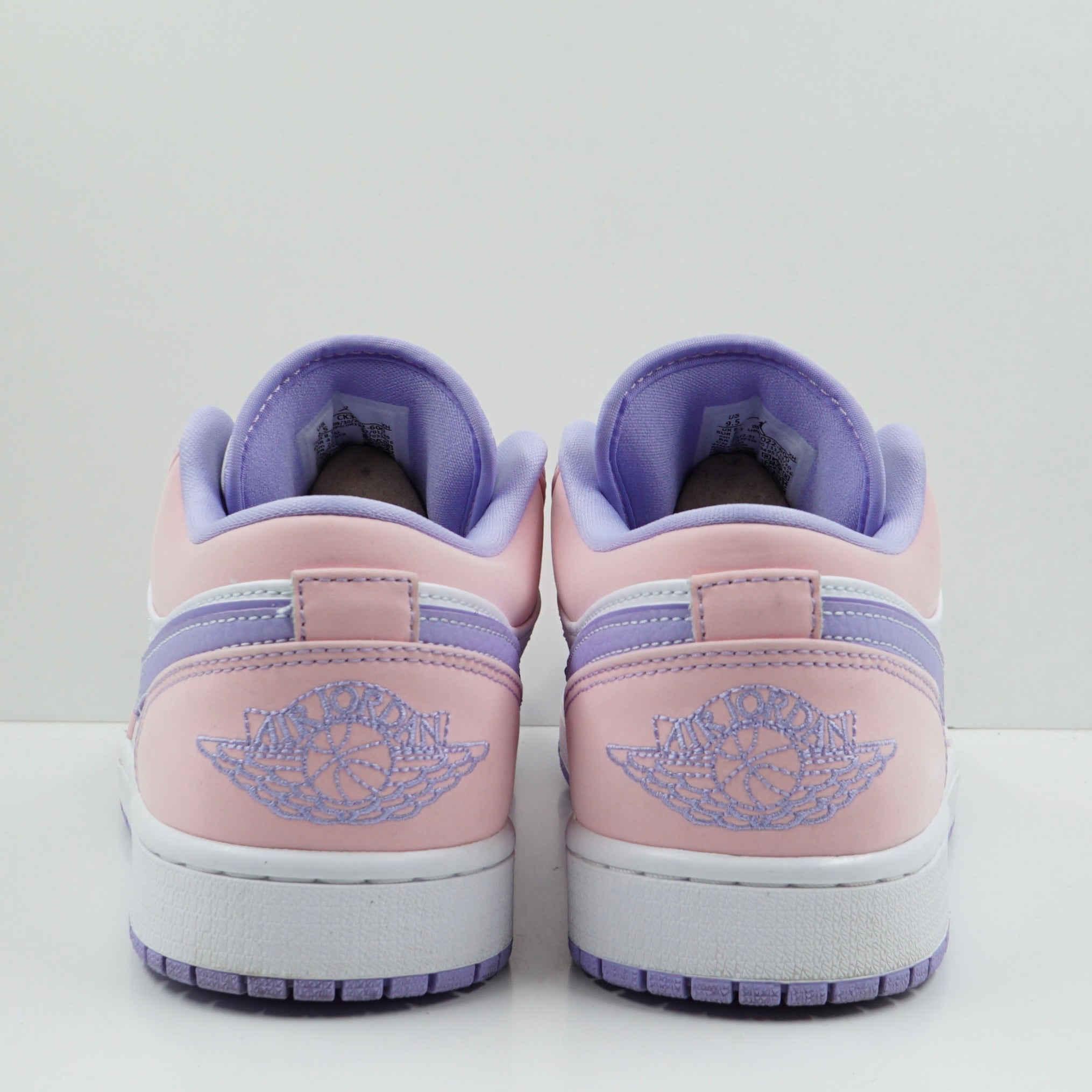 Jordan 1 Low SE Arctic Punch