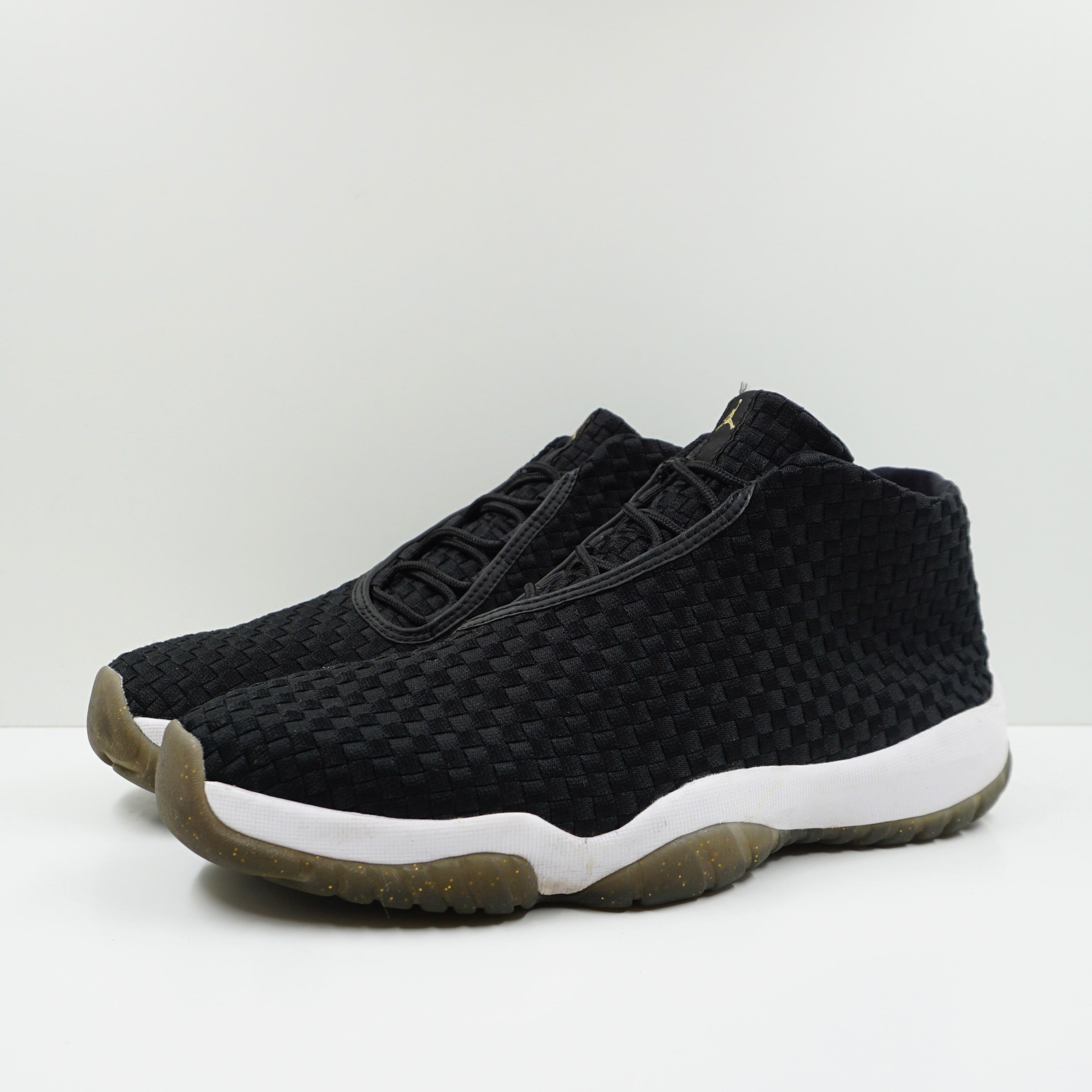 Black and gold jordan future online