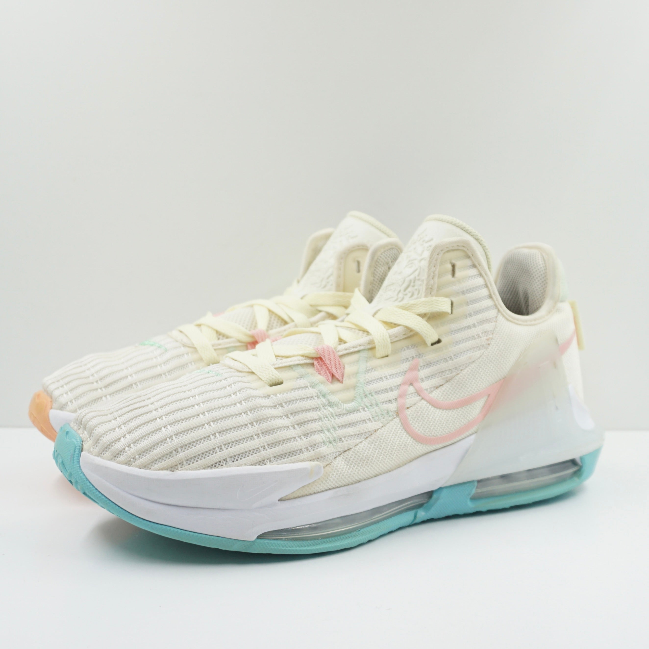 Nike LeBron Witness 6 Easter