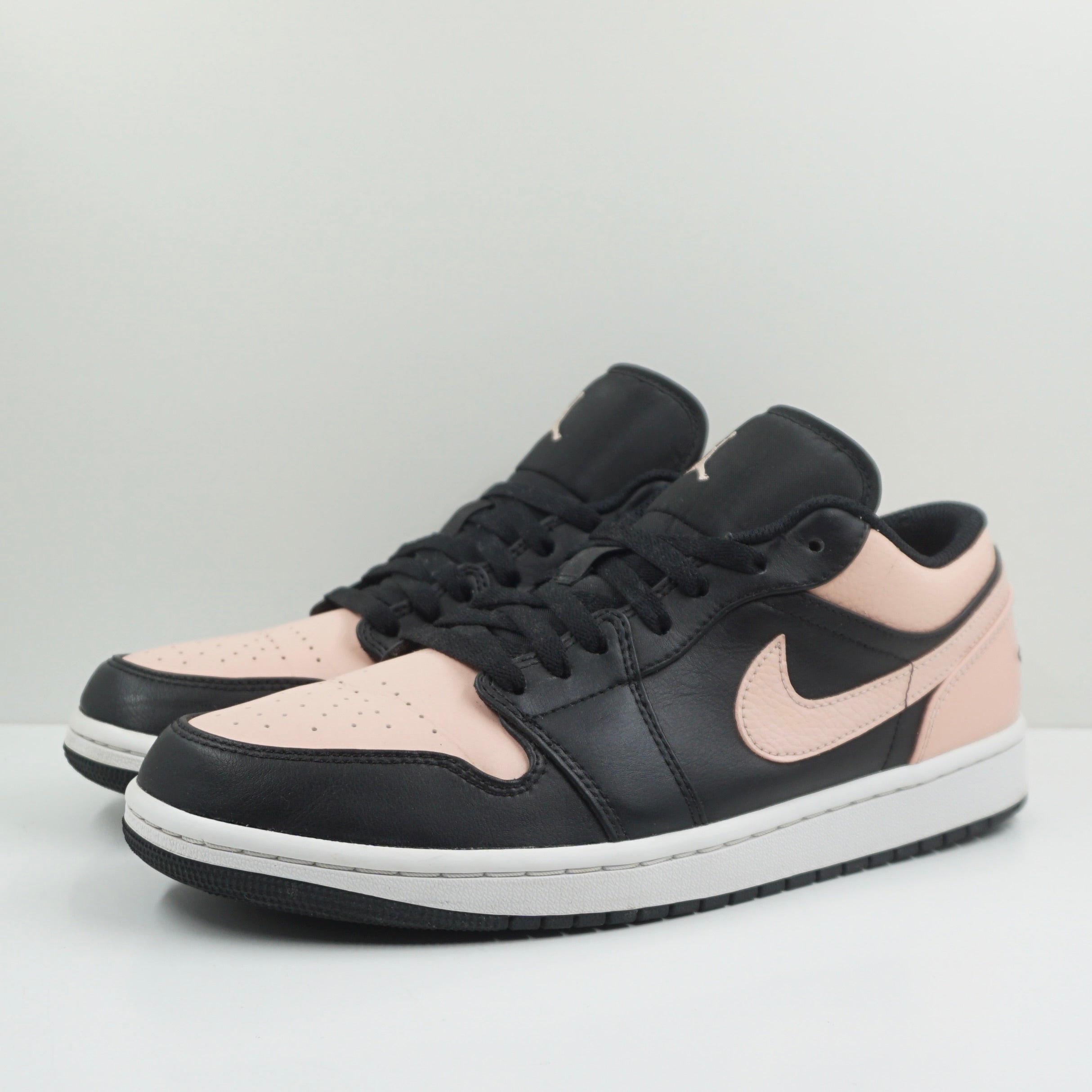 Jordan 1 Low Crimson Tint