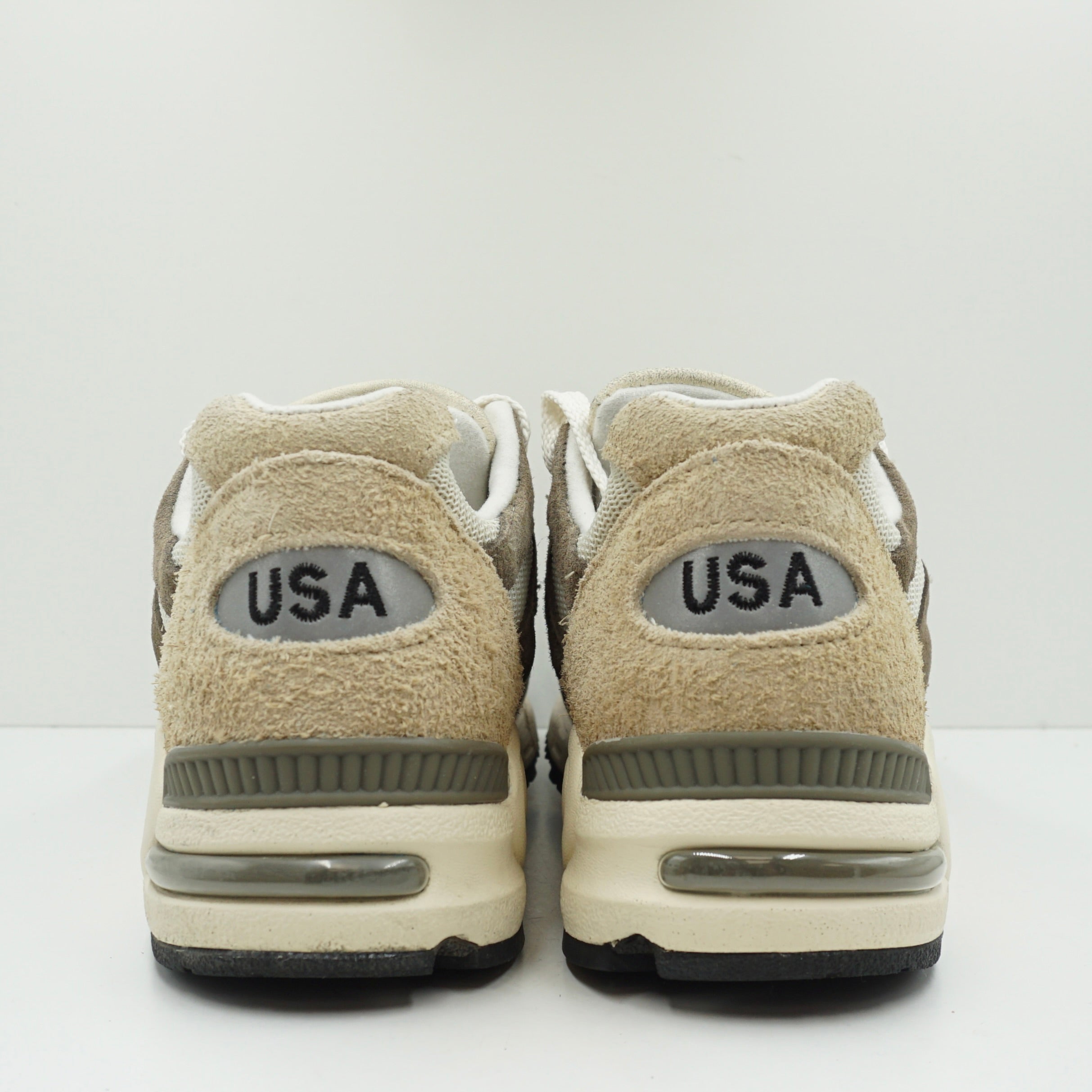 new balance 990v2 grey tan