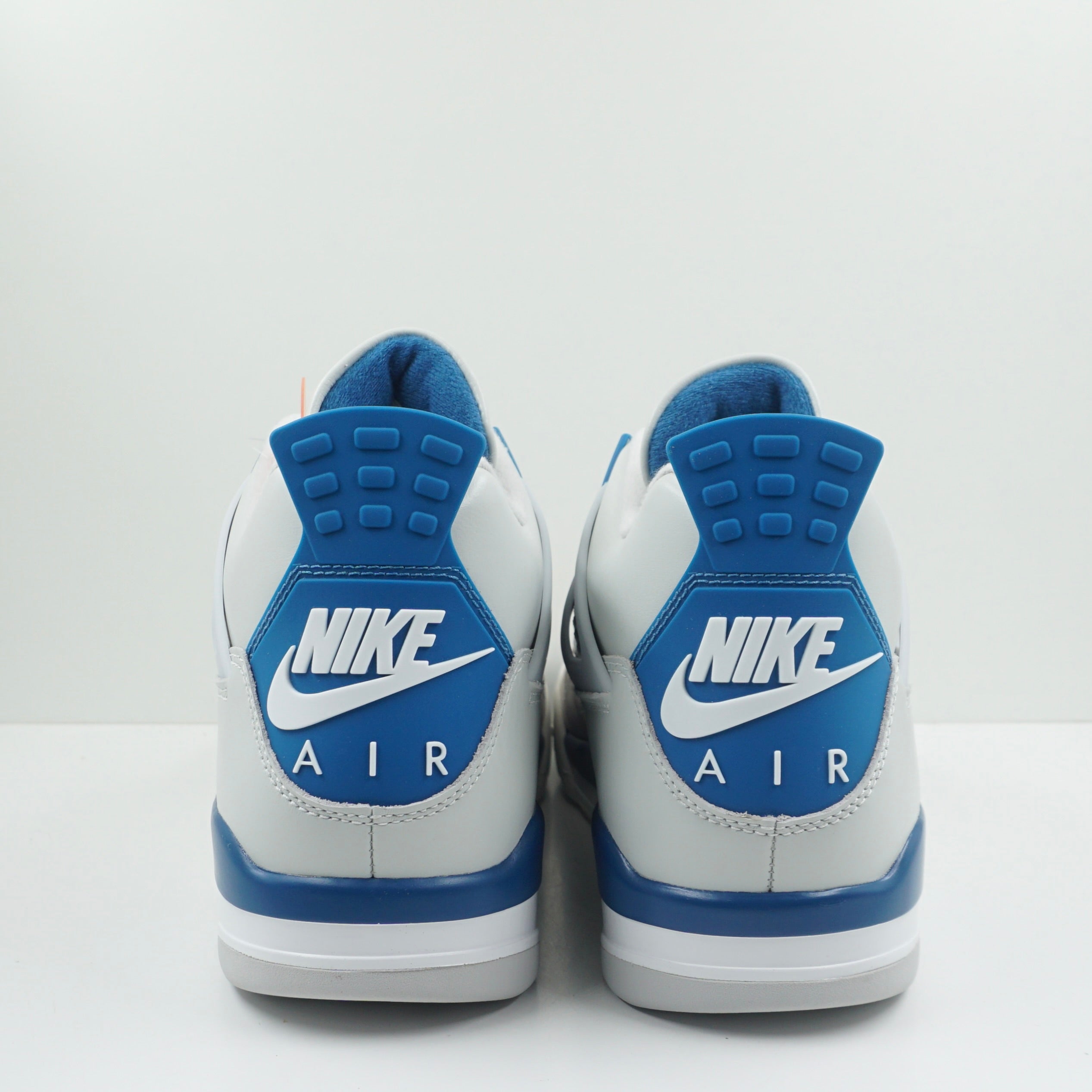 Jordan 4 Retro Military Blue (2024)