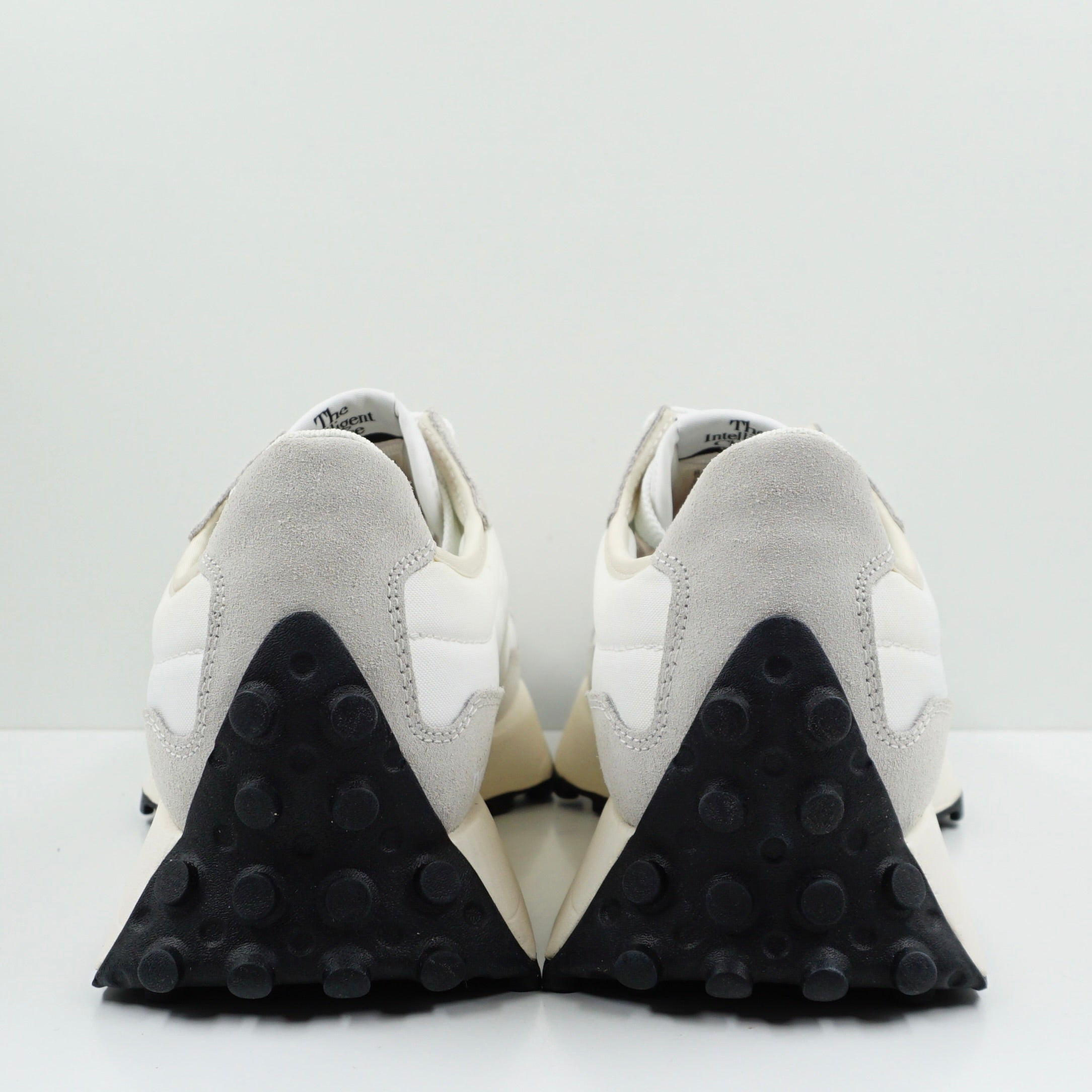 New Balance 327 Sea Salt Black