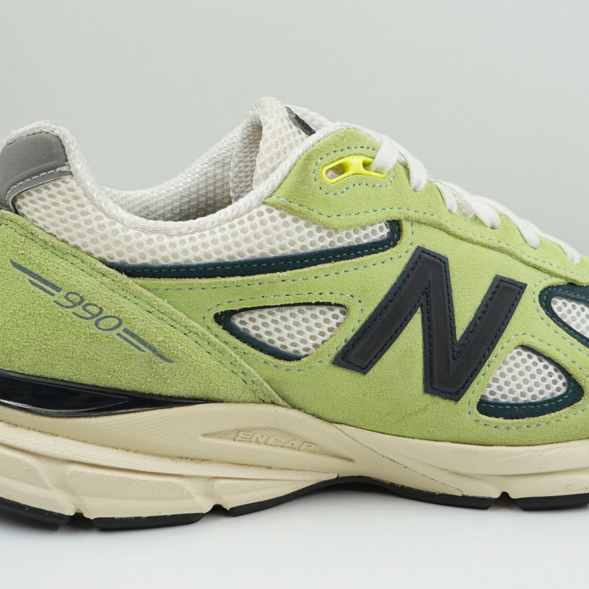 New Balance 990v4 MiUSA Teddy Hi-Lite