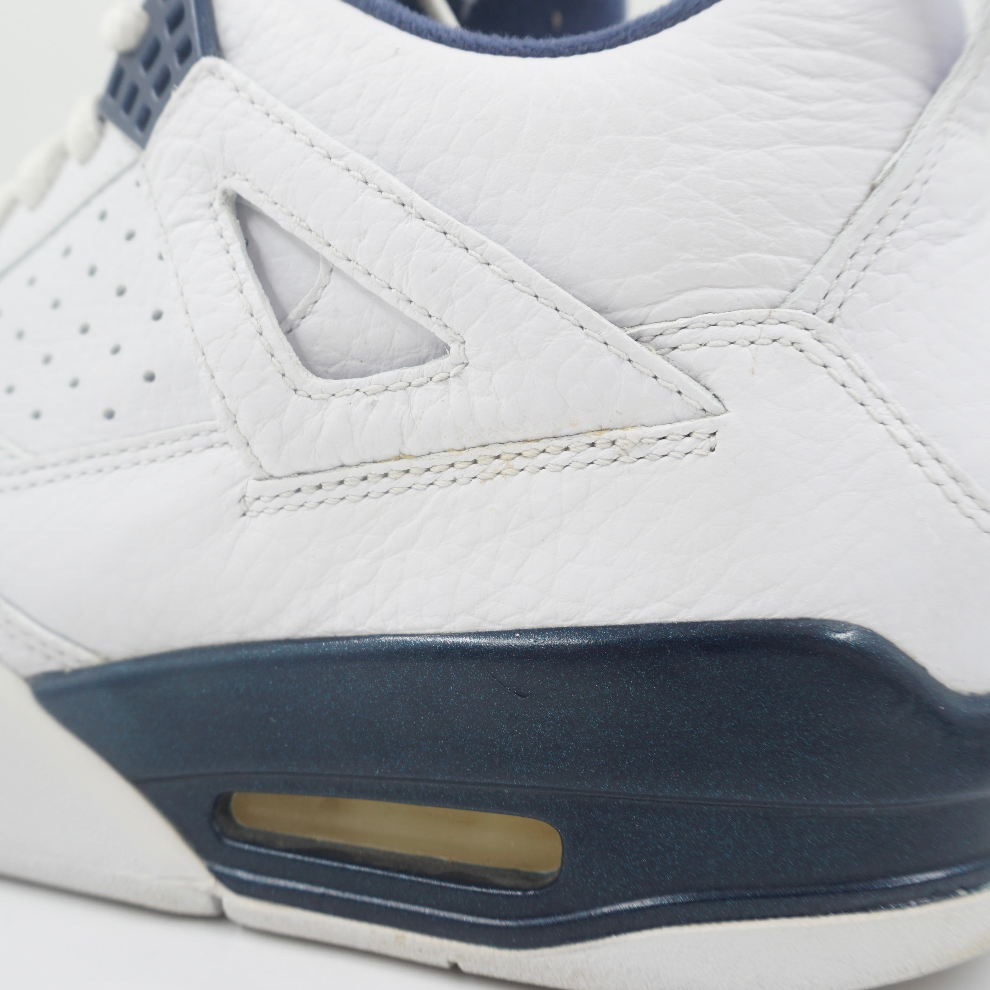 Jordan 4 Retro Columbia (2015)