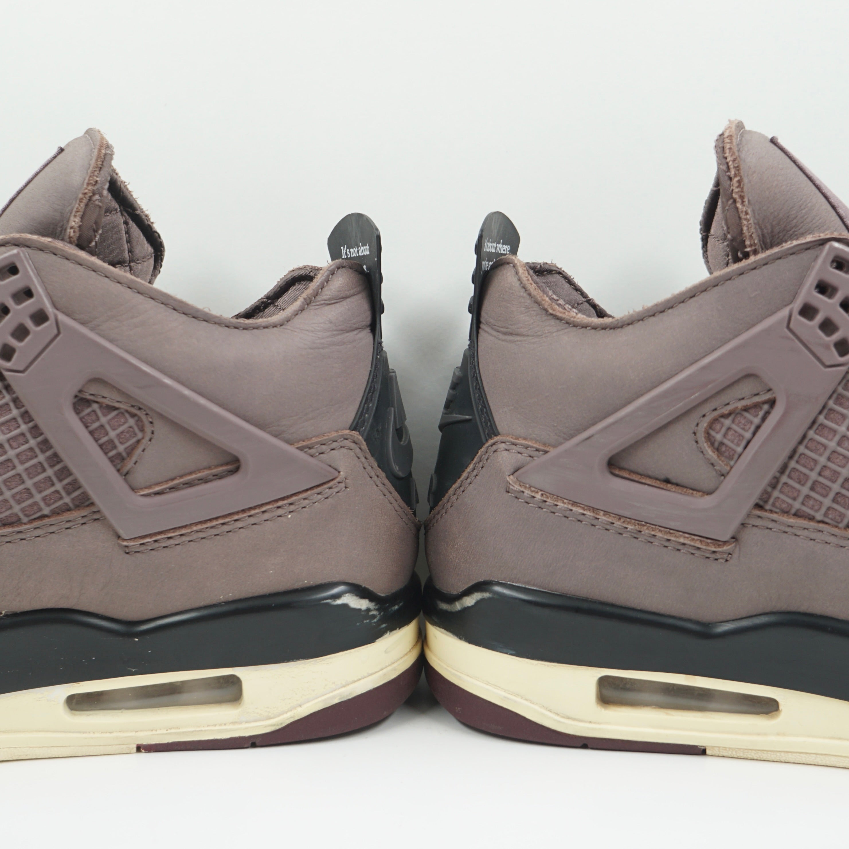 Jordan 4 Retro SP A Ma Maniére Violet Ore