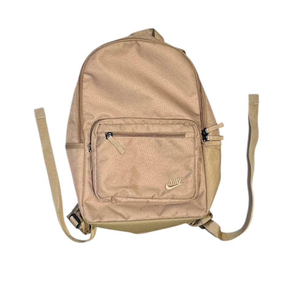nike beige backpack Heritage 25L Parachute Beige/Parachute Beige/Summit Whit Xtreme Boardshop ( ) Nike has focused on creating comfortable Nike Elemental Backpack School DD0559-297