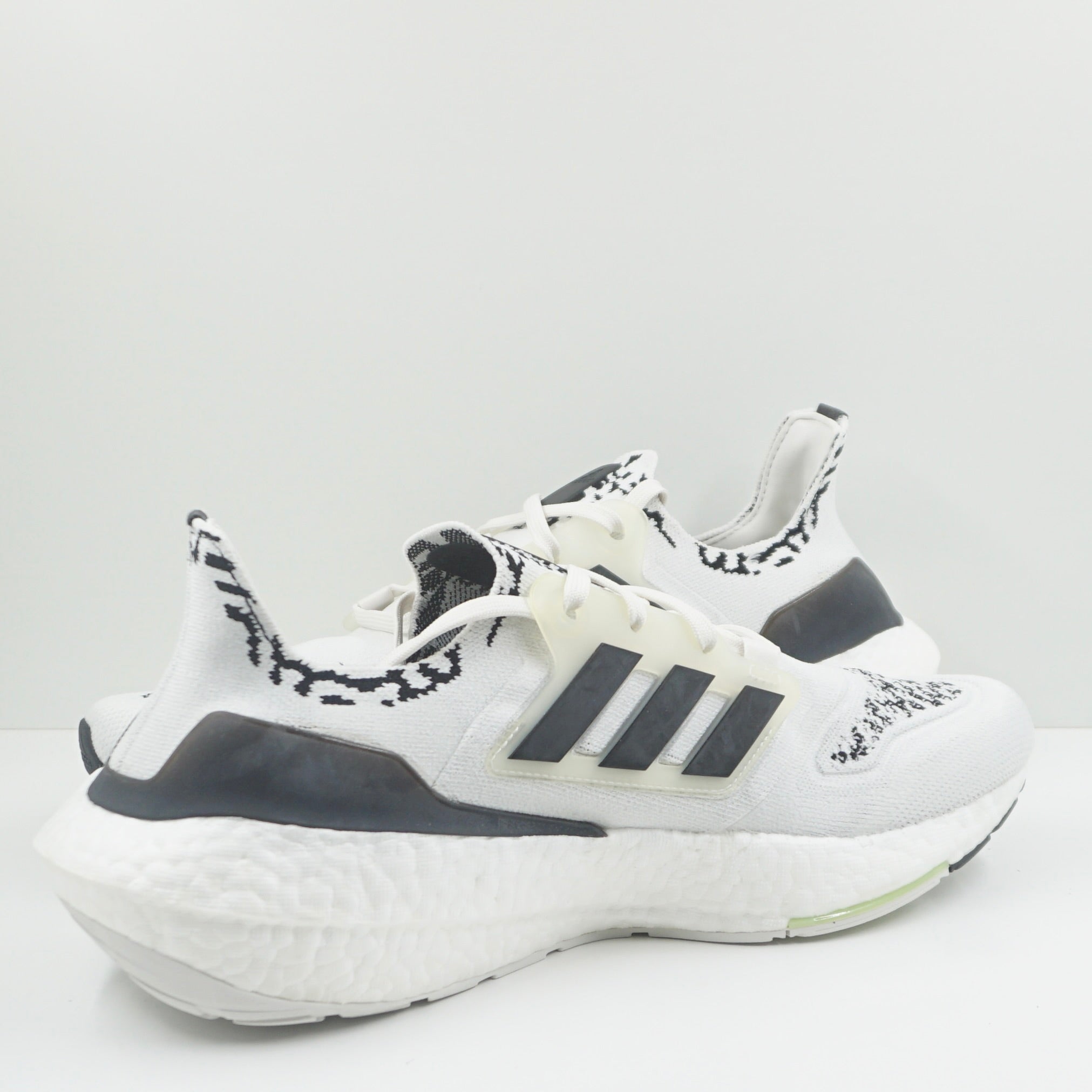 Adidas Ultra Boost 22 Non Dyed Zebra