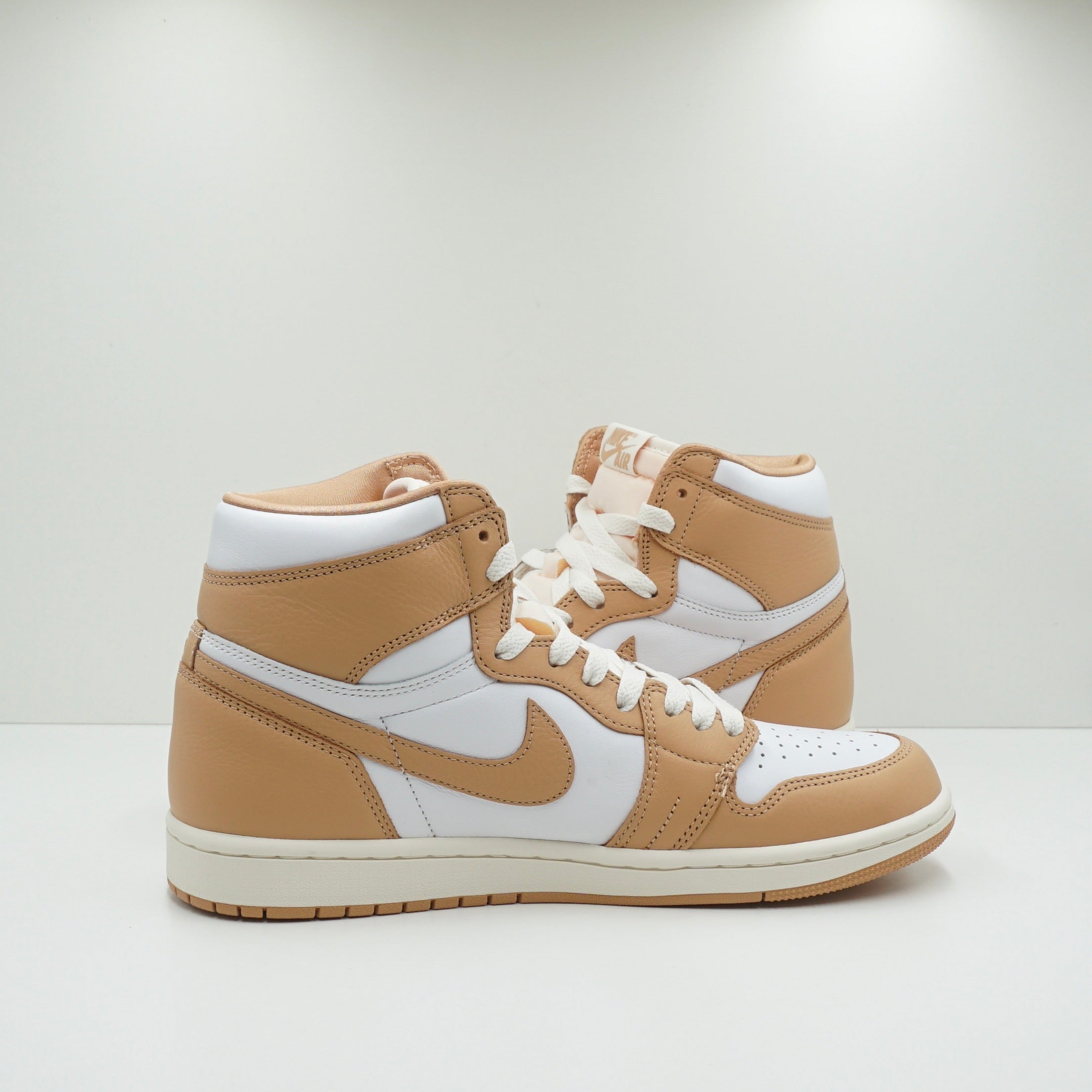 Jordan 1 Retro High OG Praline (W)