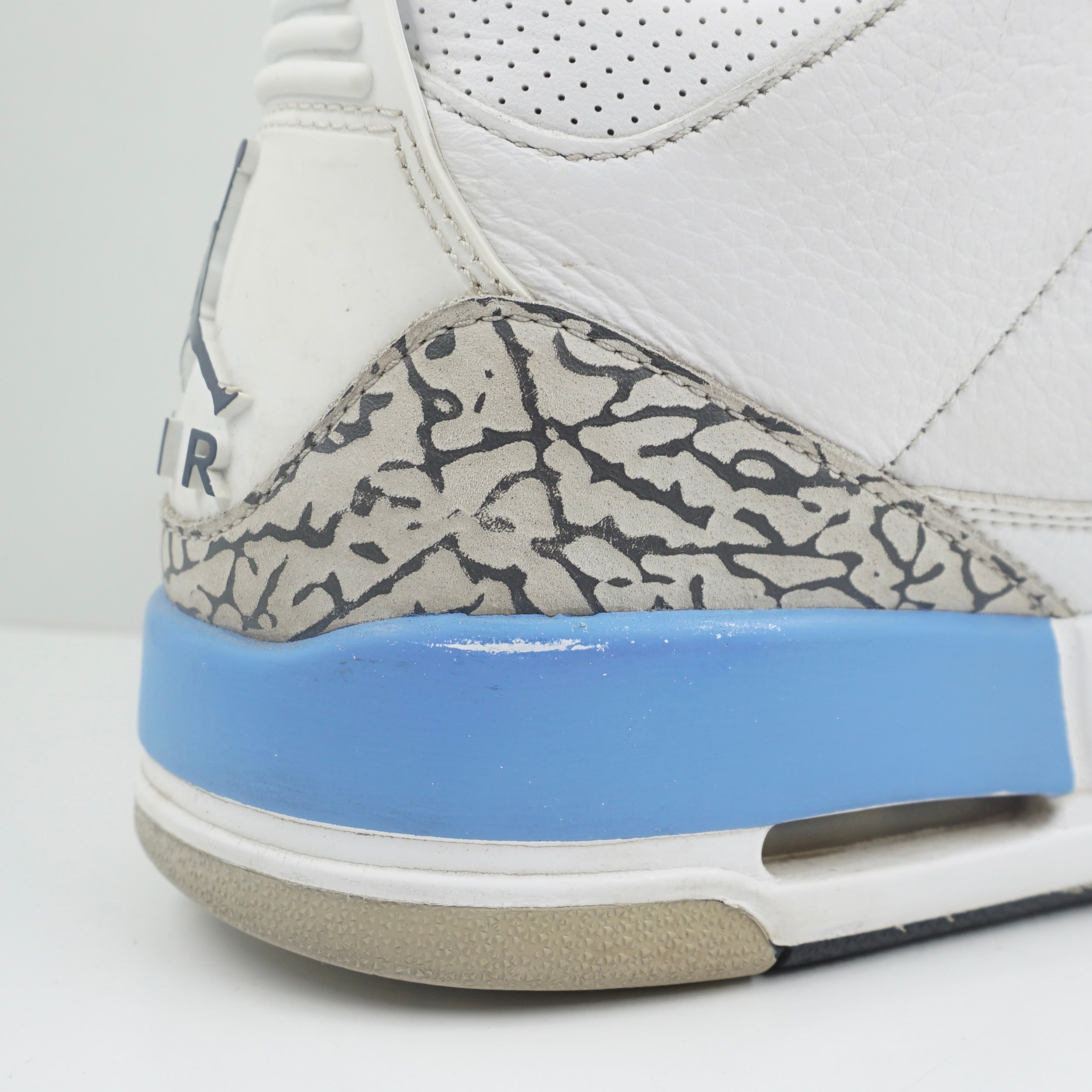 Jordan 3 Retro UNC (2020)