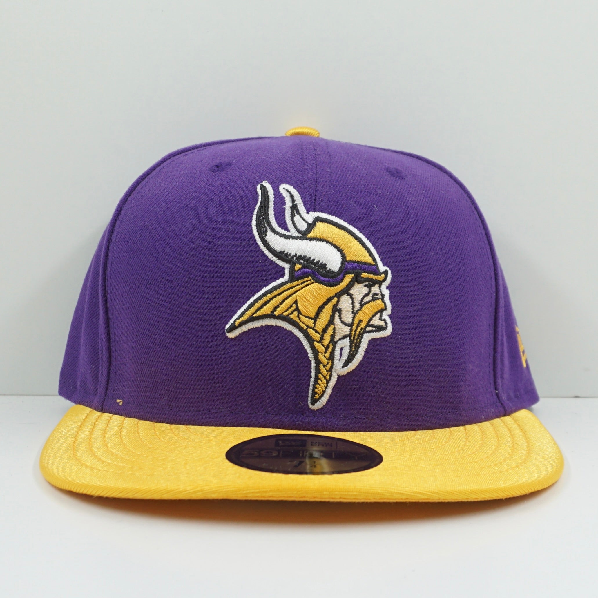 New Era Minnesota Vikings Purple Gold Fitted Cap