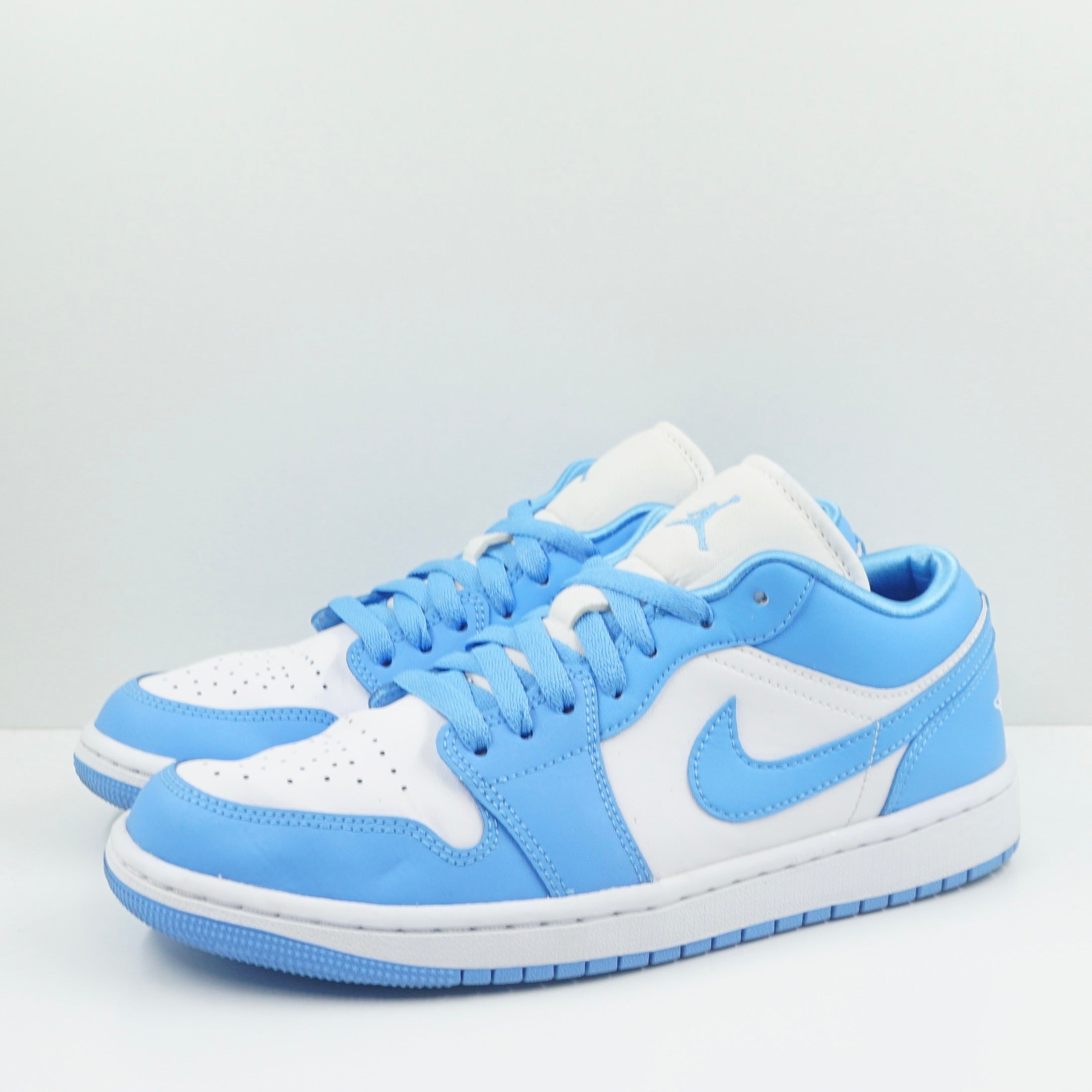 Jordan 1 Low UNC (W)
