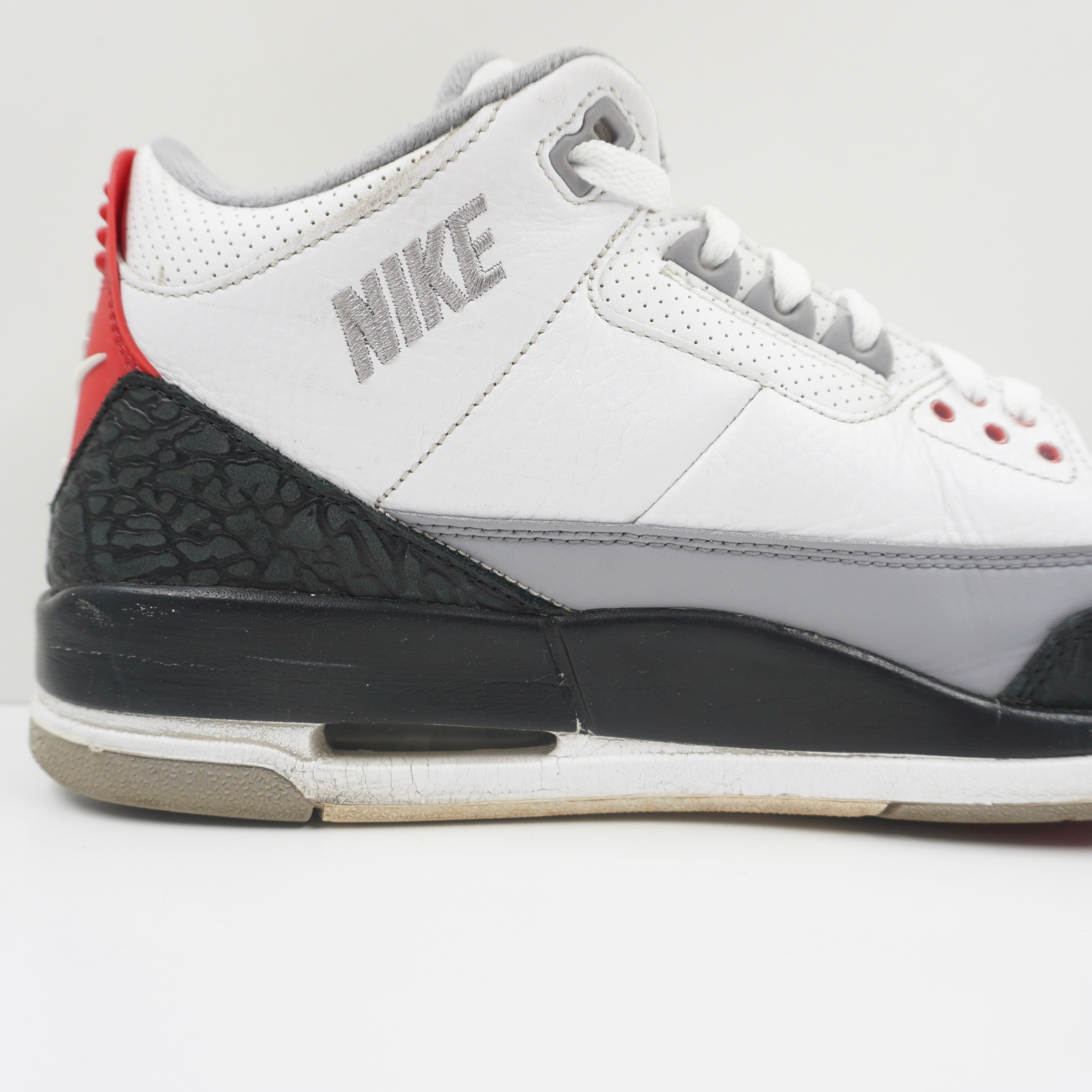 Jordan 3 Retro Tinker Hatfield