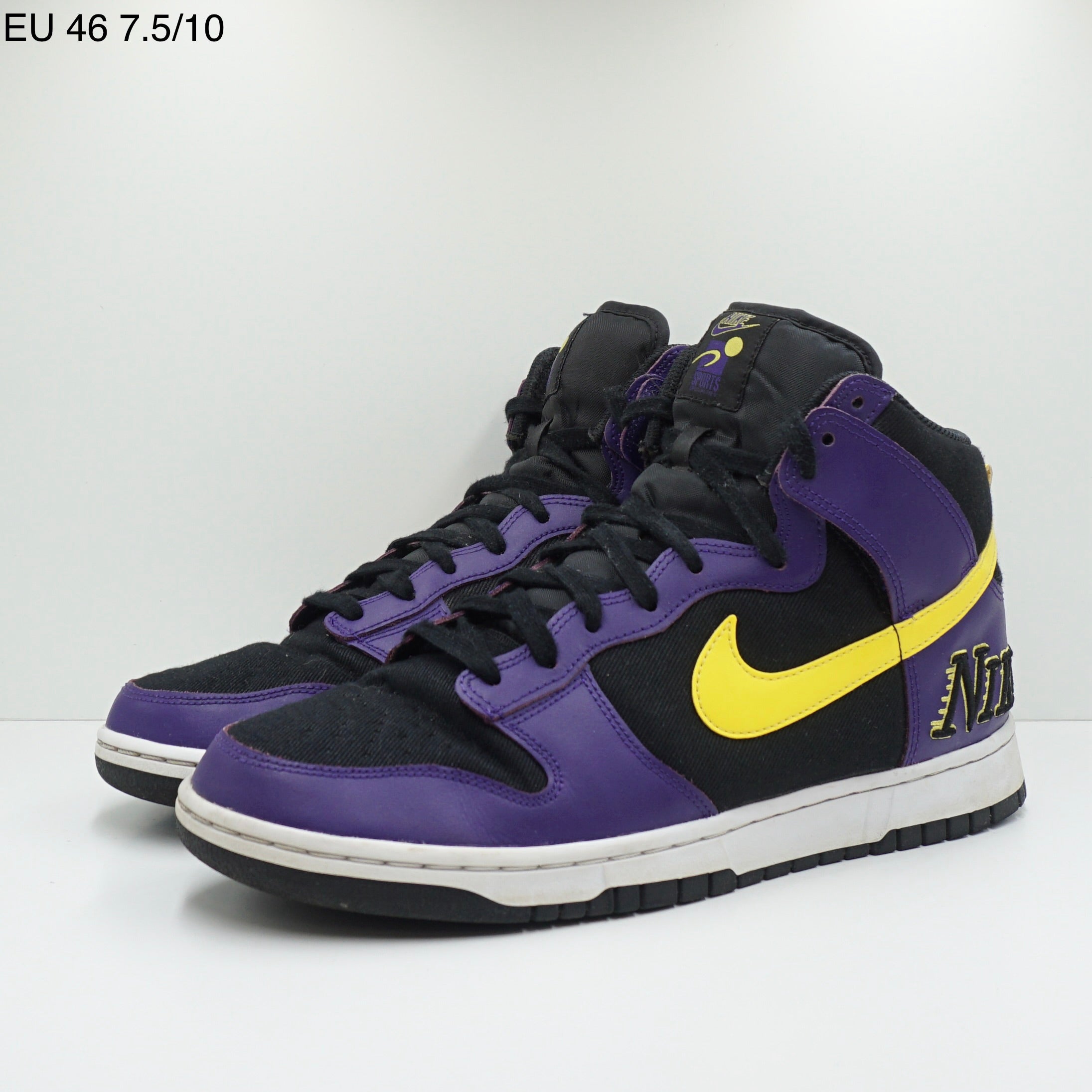 dunk lakers high
