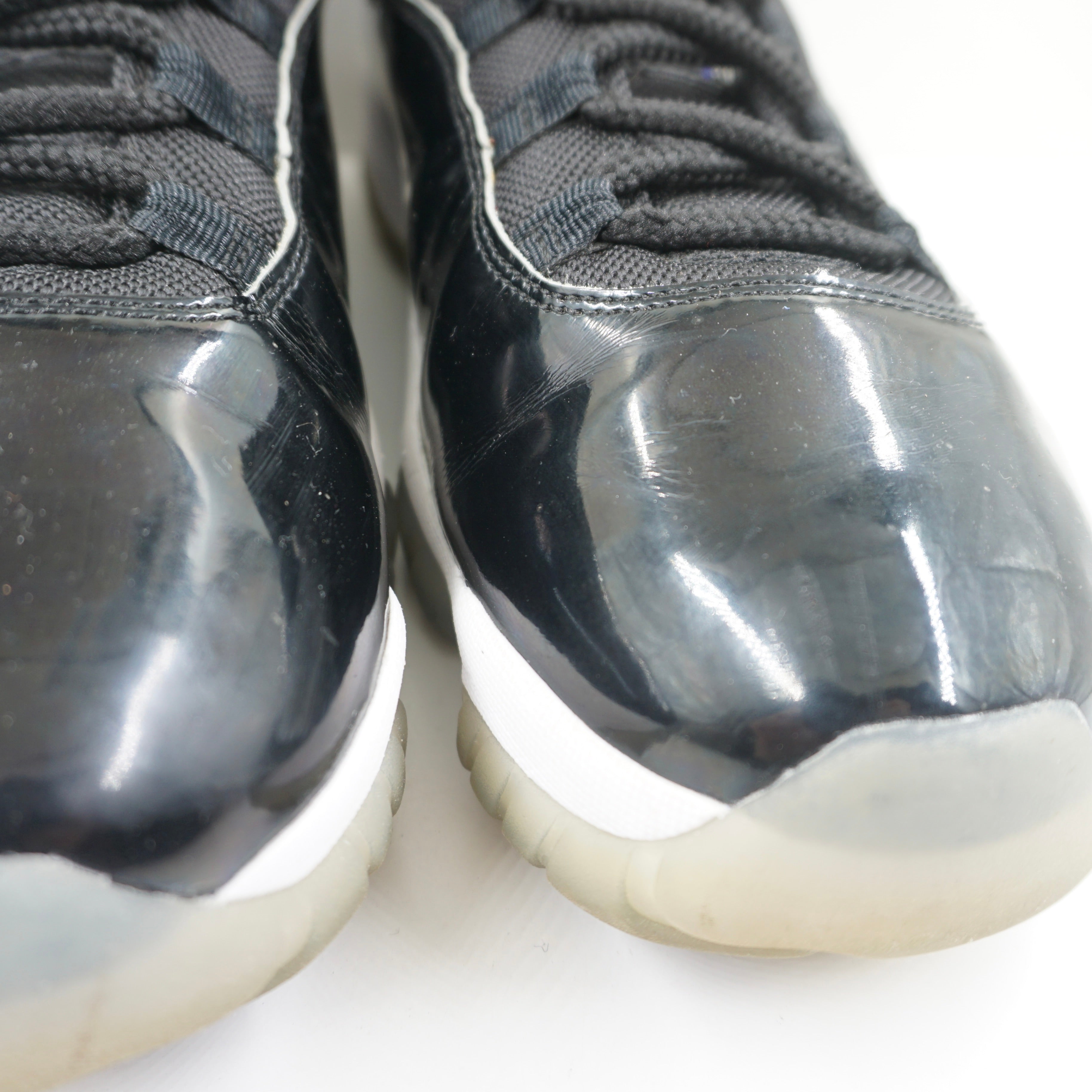 Jordan 11 Retro Space Jam (2016)