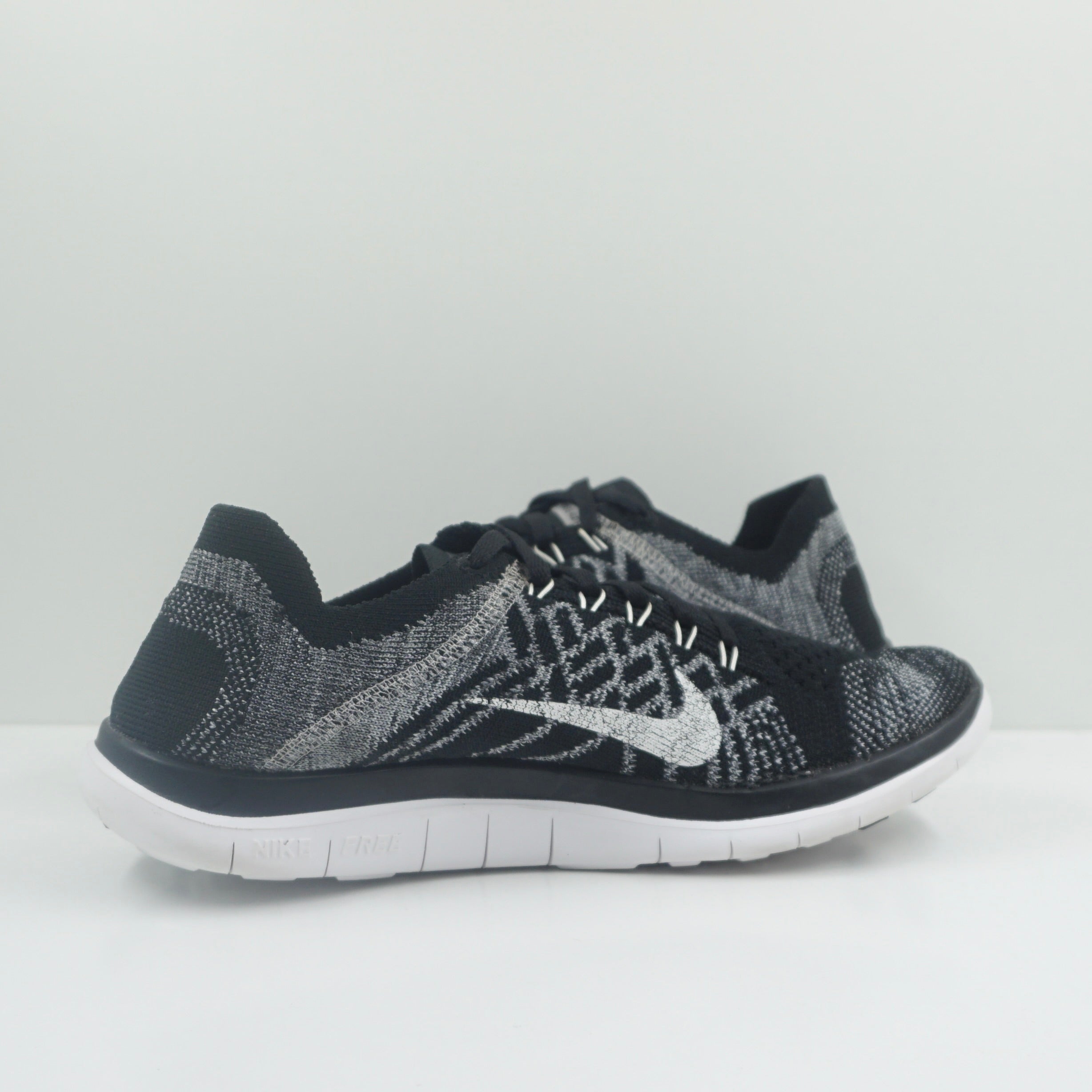 Nike Free 4.0 Flyknit Oreo