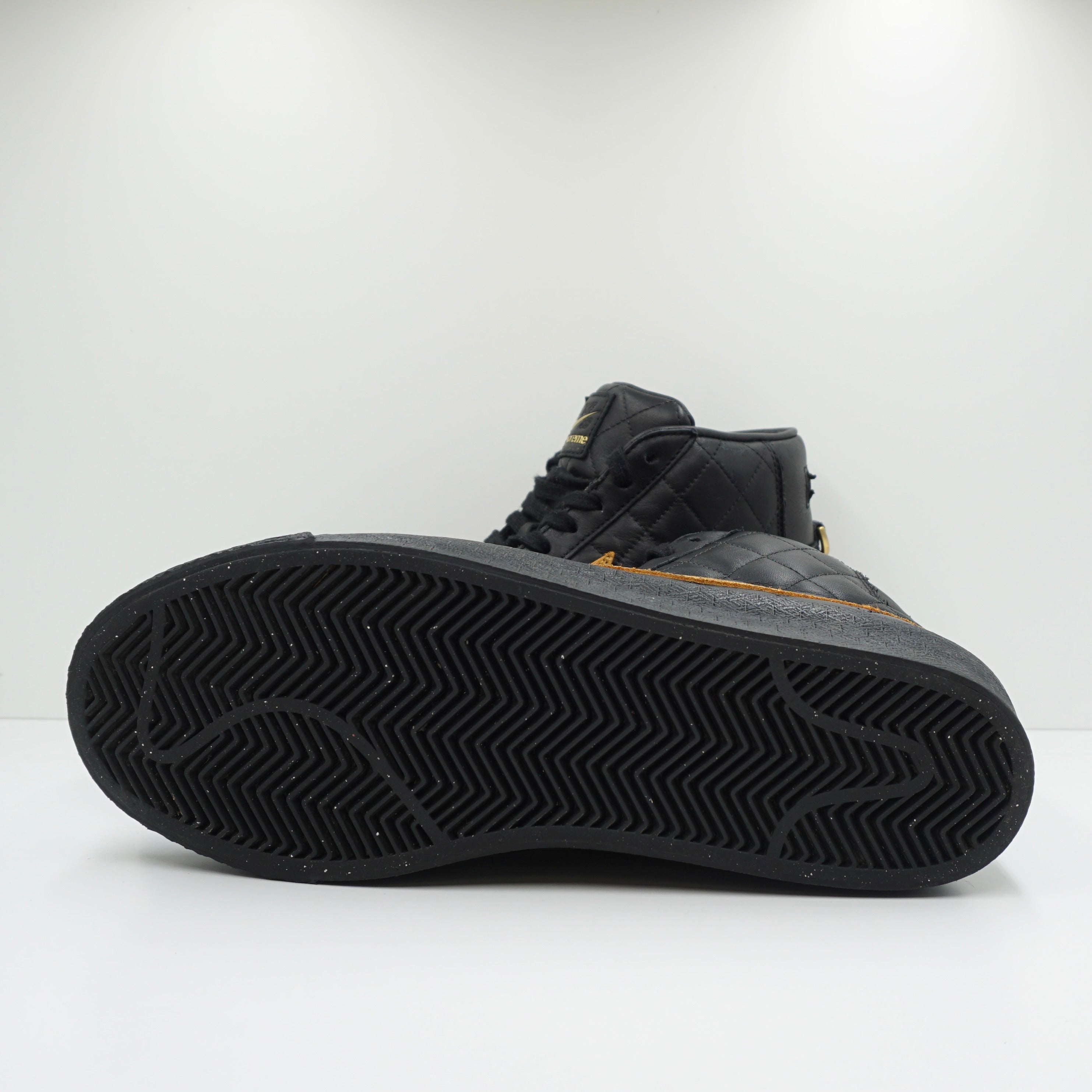 Nike SB Blazer Mid QS Supreme Black