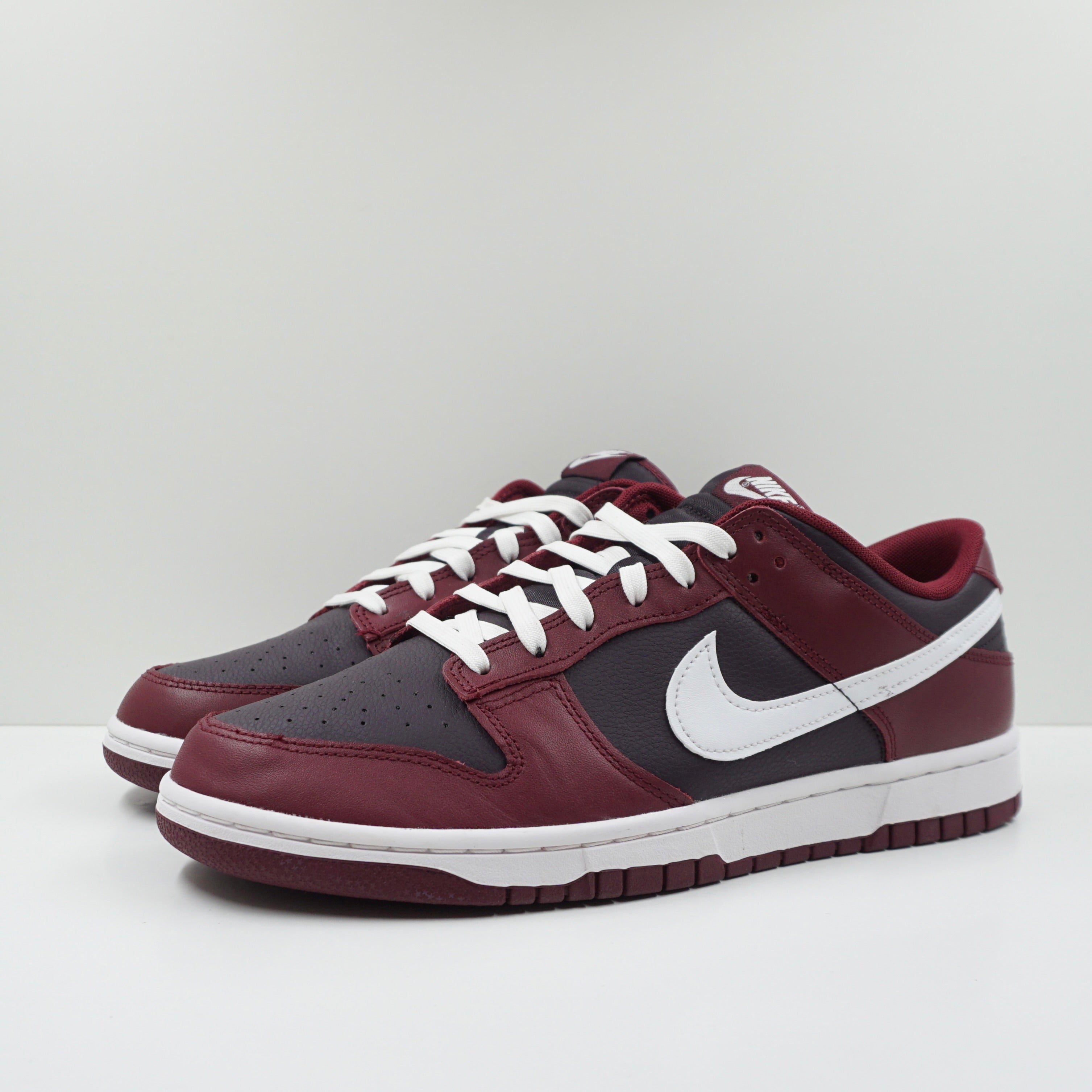 Nike online dunk low ‘beetroot’