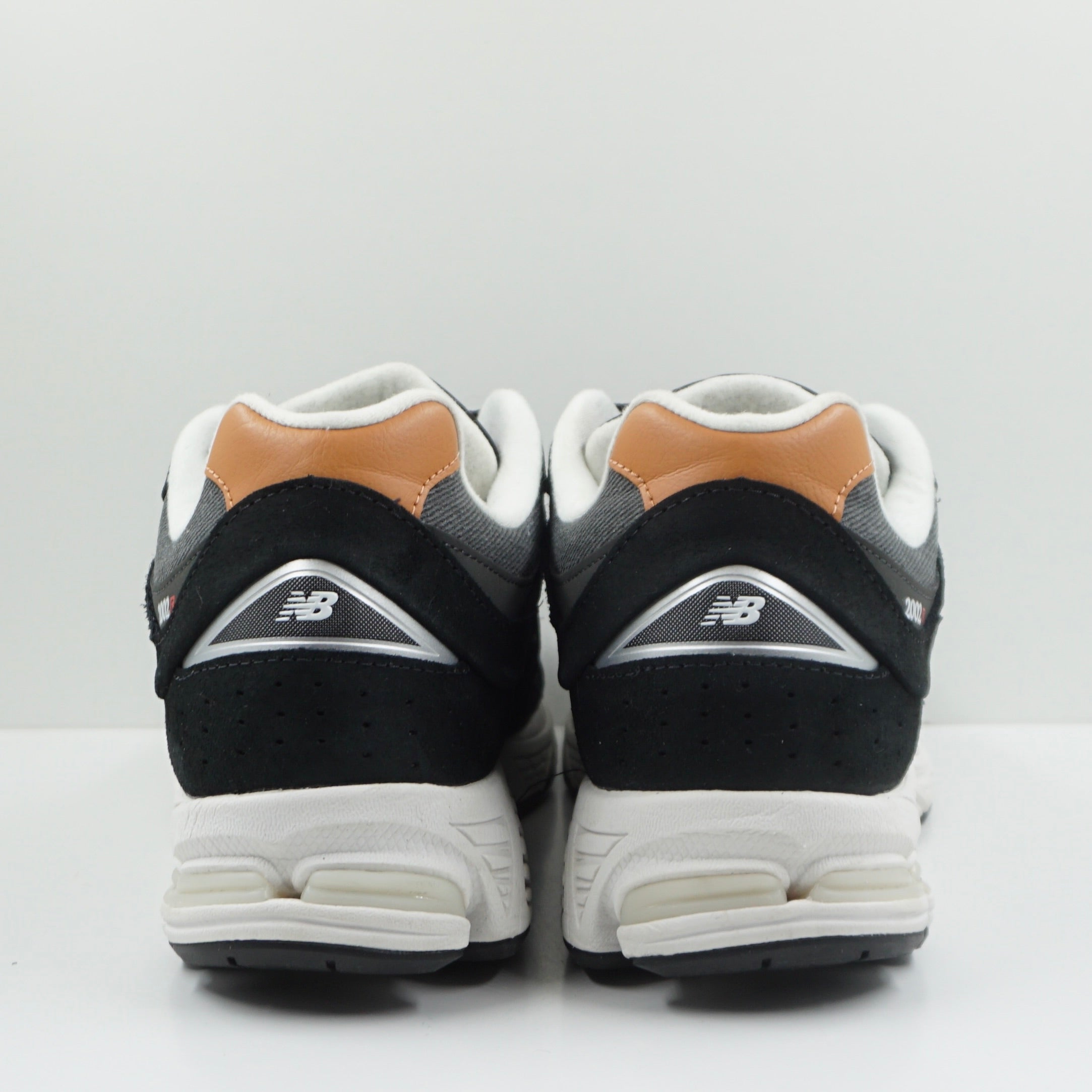 New Balance 2002R Black Sepia