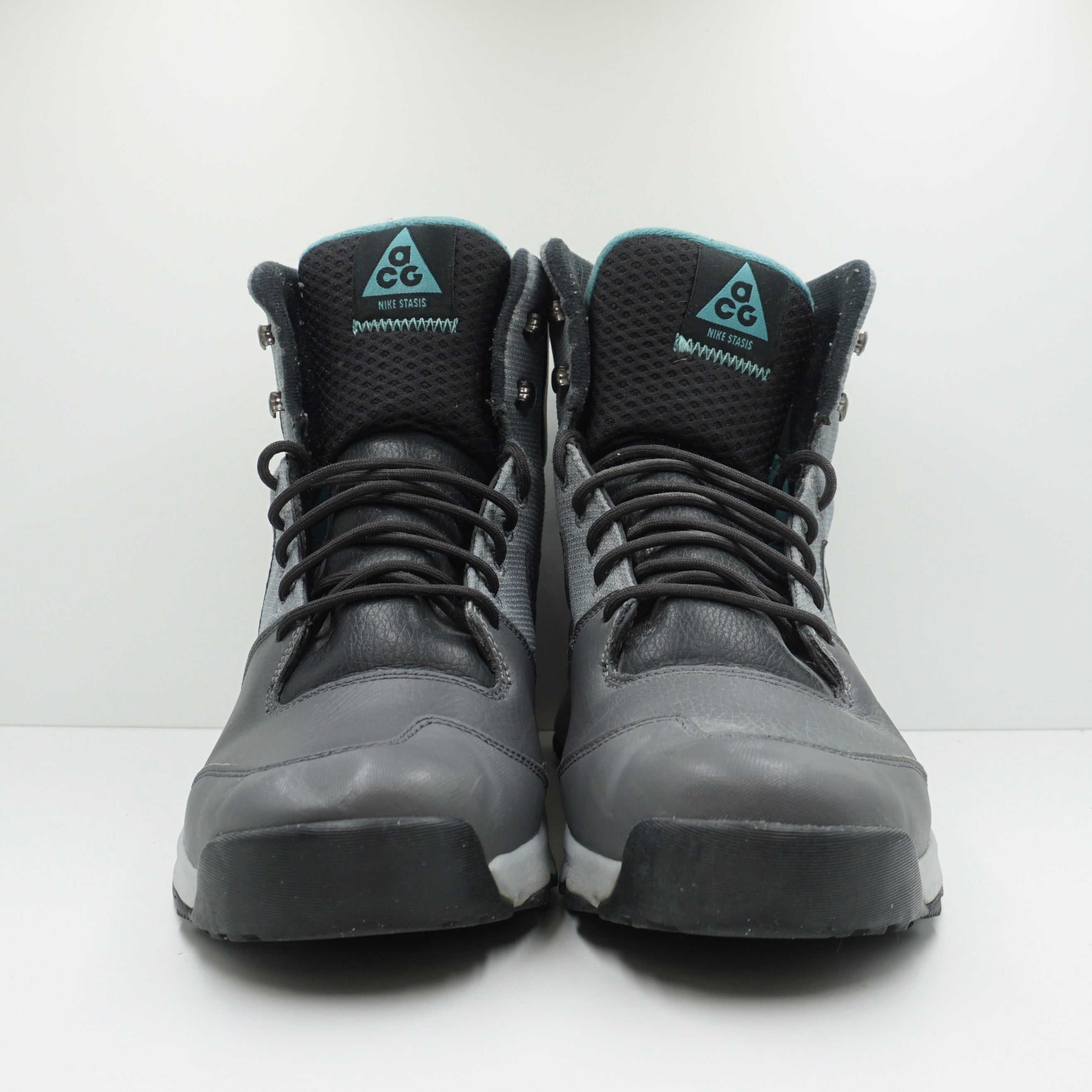nike stasis acg boots
