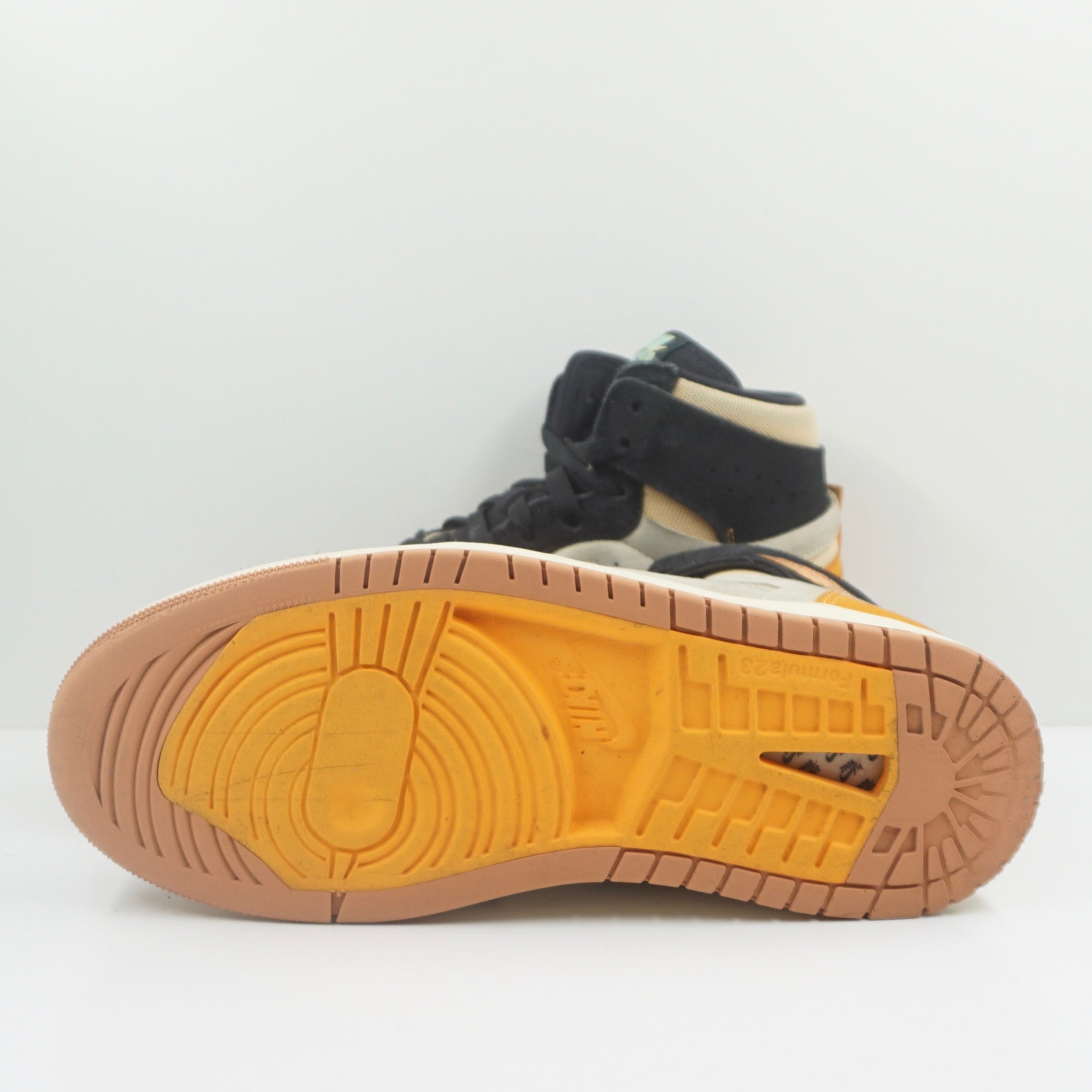 Jordan 1 High Zoom Air CMFT 2 Muslin Vivid Orange