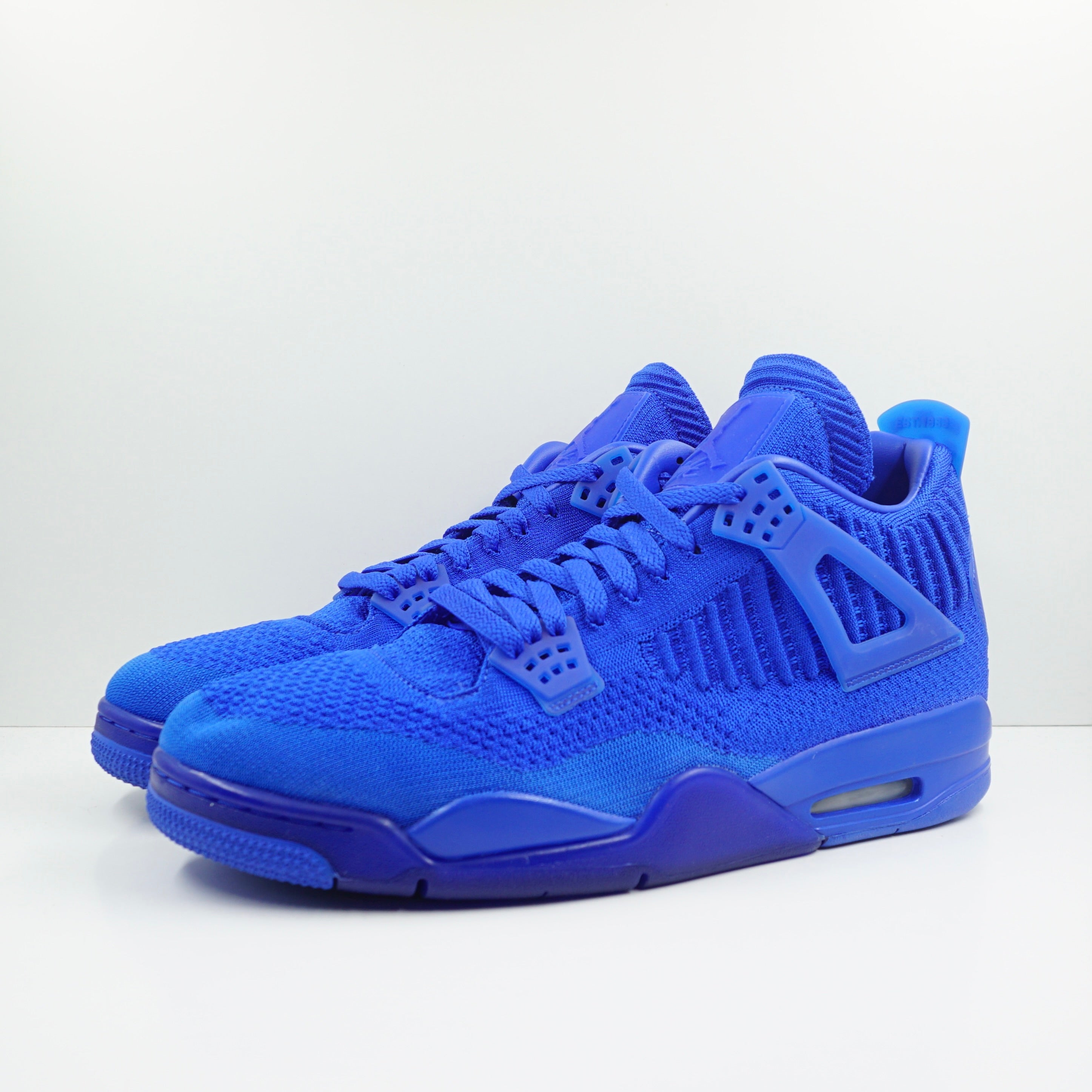 Jordan 4 Retro Flyknit Royal