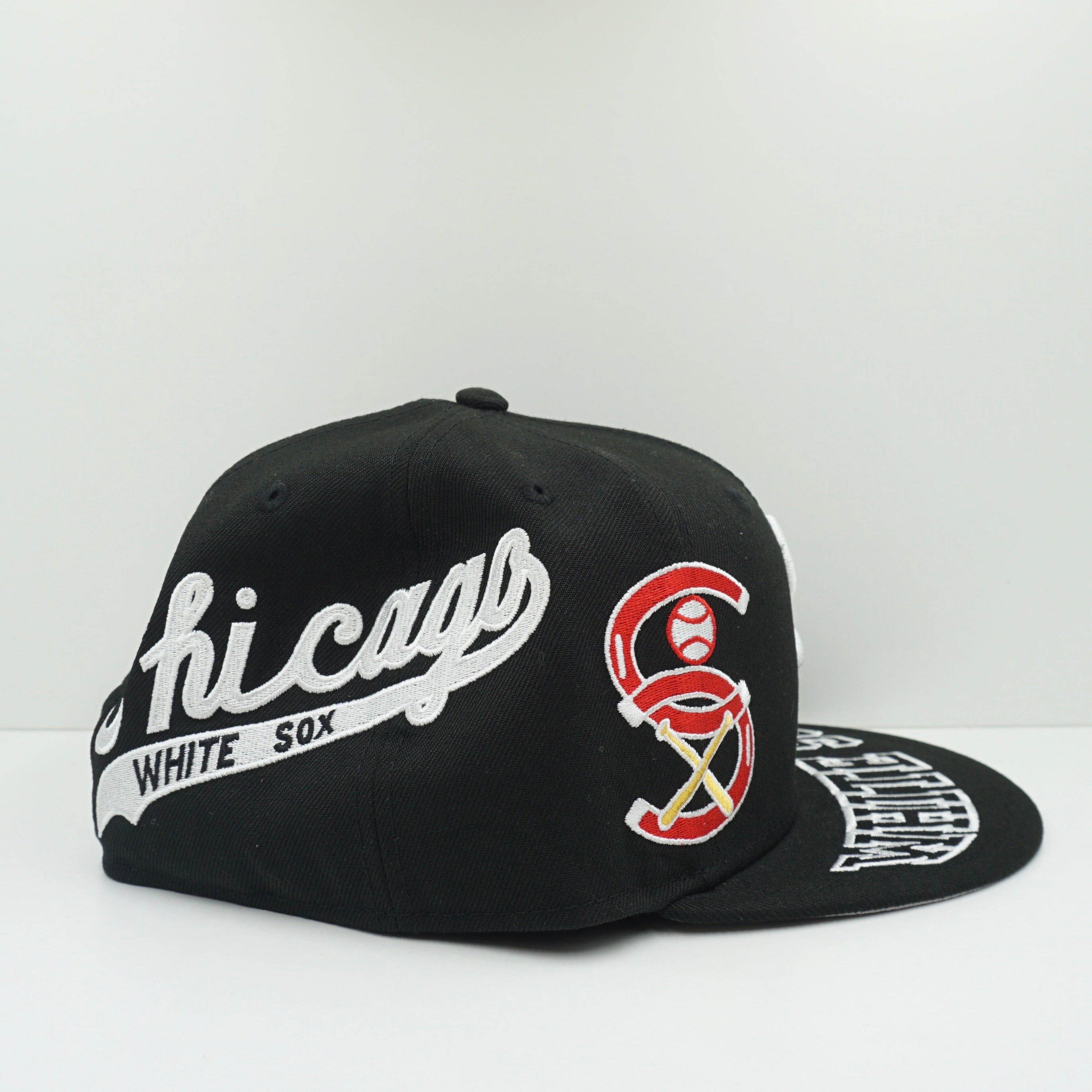 New Era Cooperstown Chicago White Soxs All Over Logo Black White Fitted Cap