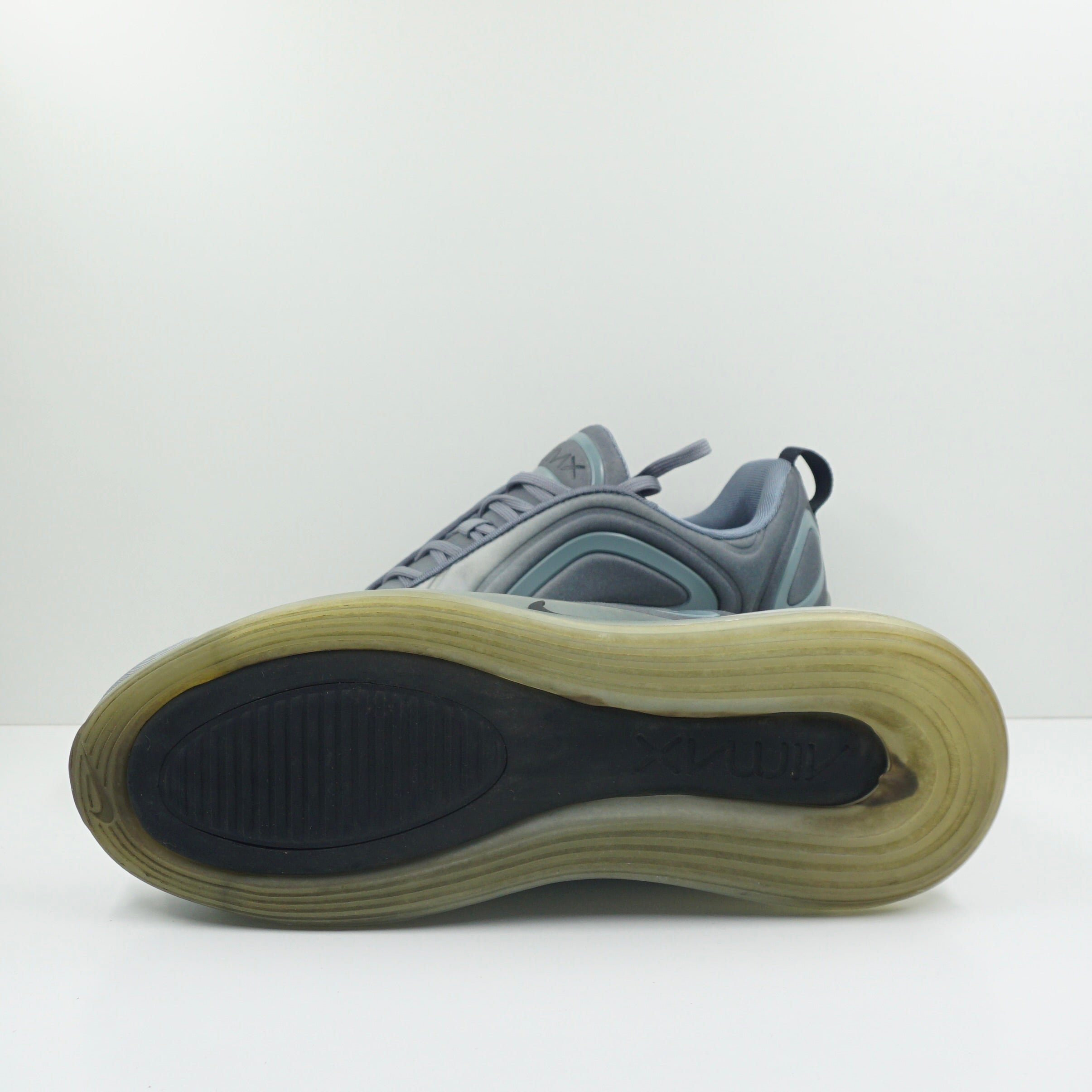 Nike Air Max 720 Carbon Grey
