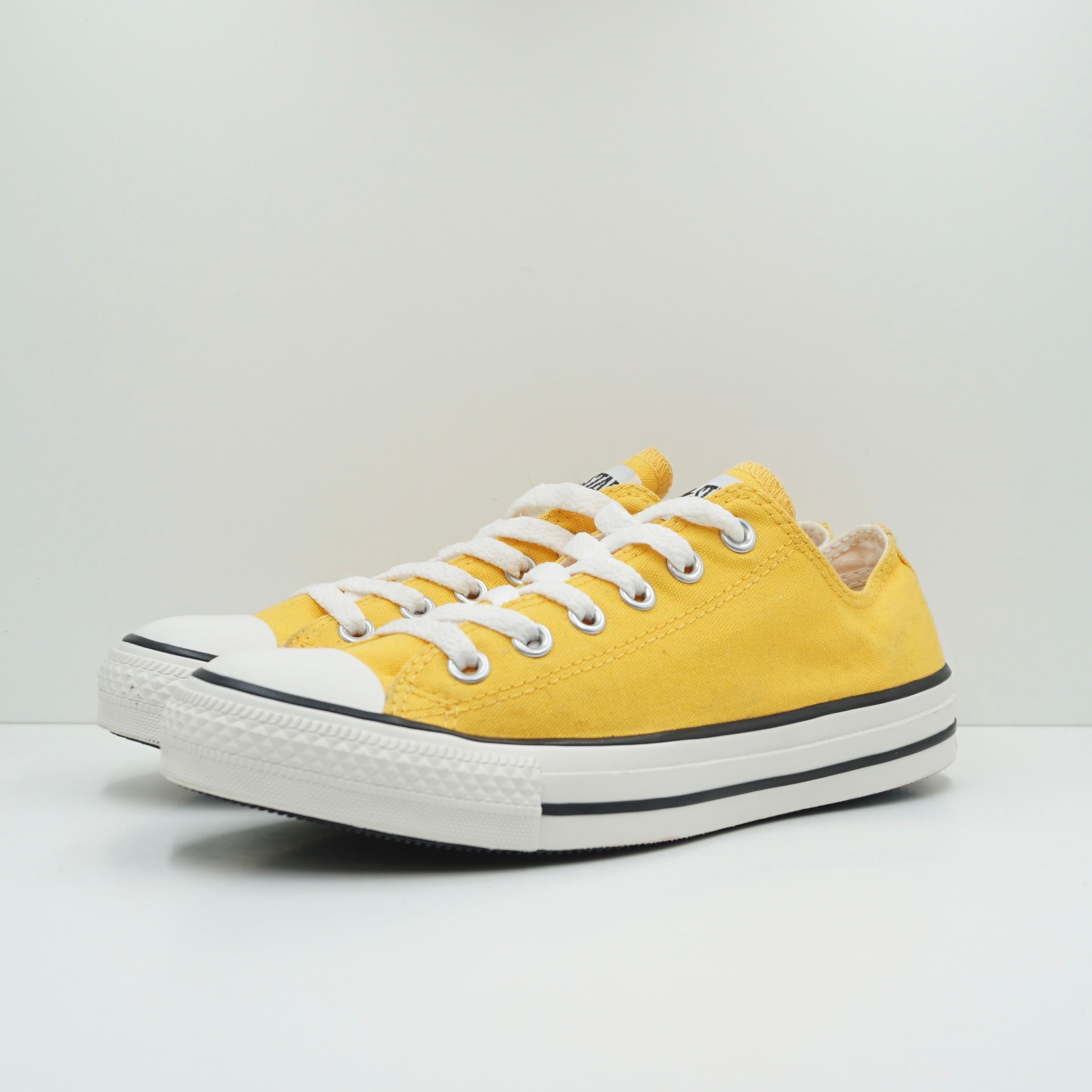 Converse Chuck Taylor All Star Low Yellow Sample