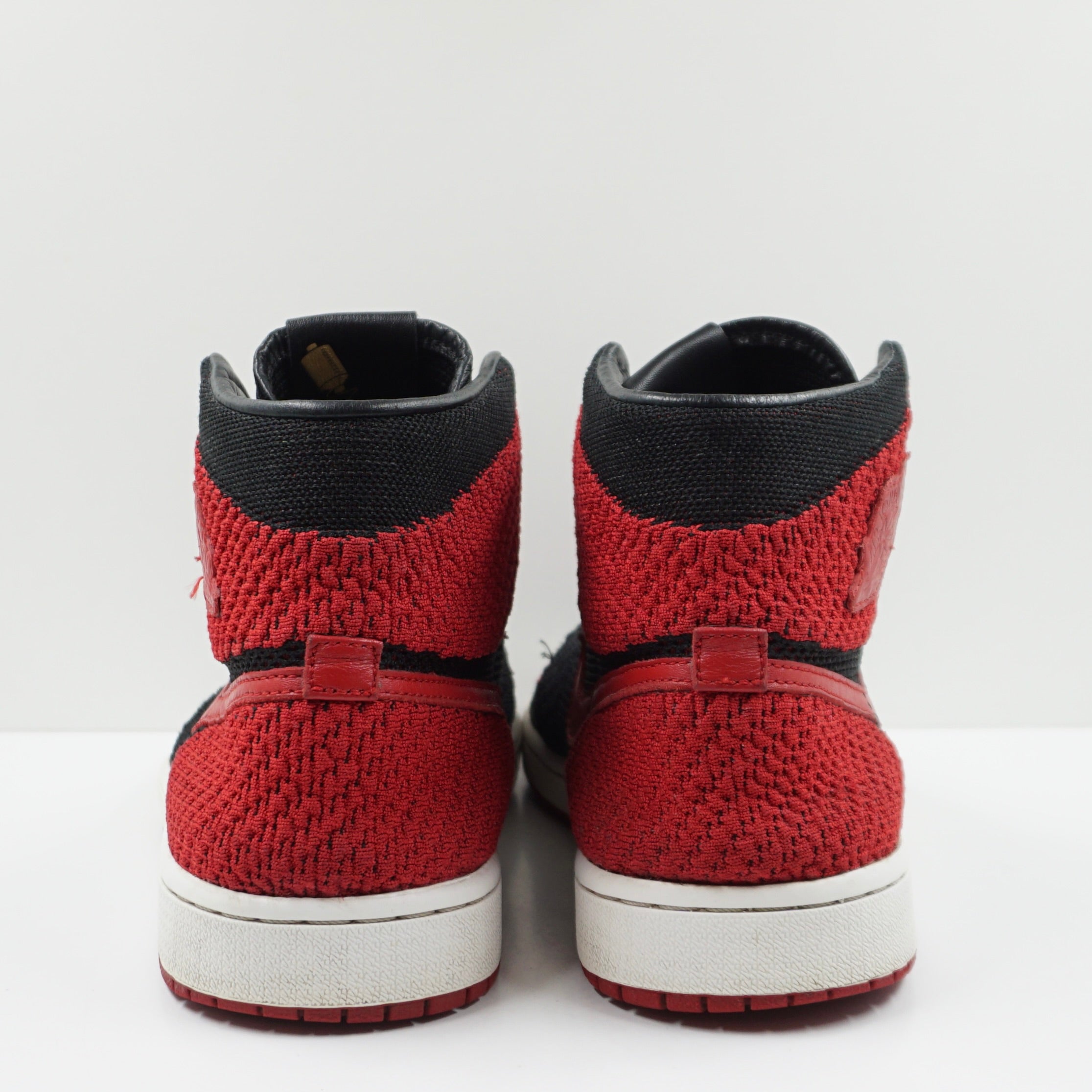 Jordan 1 Retro High Flyknit Bred