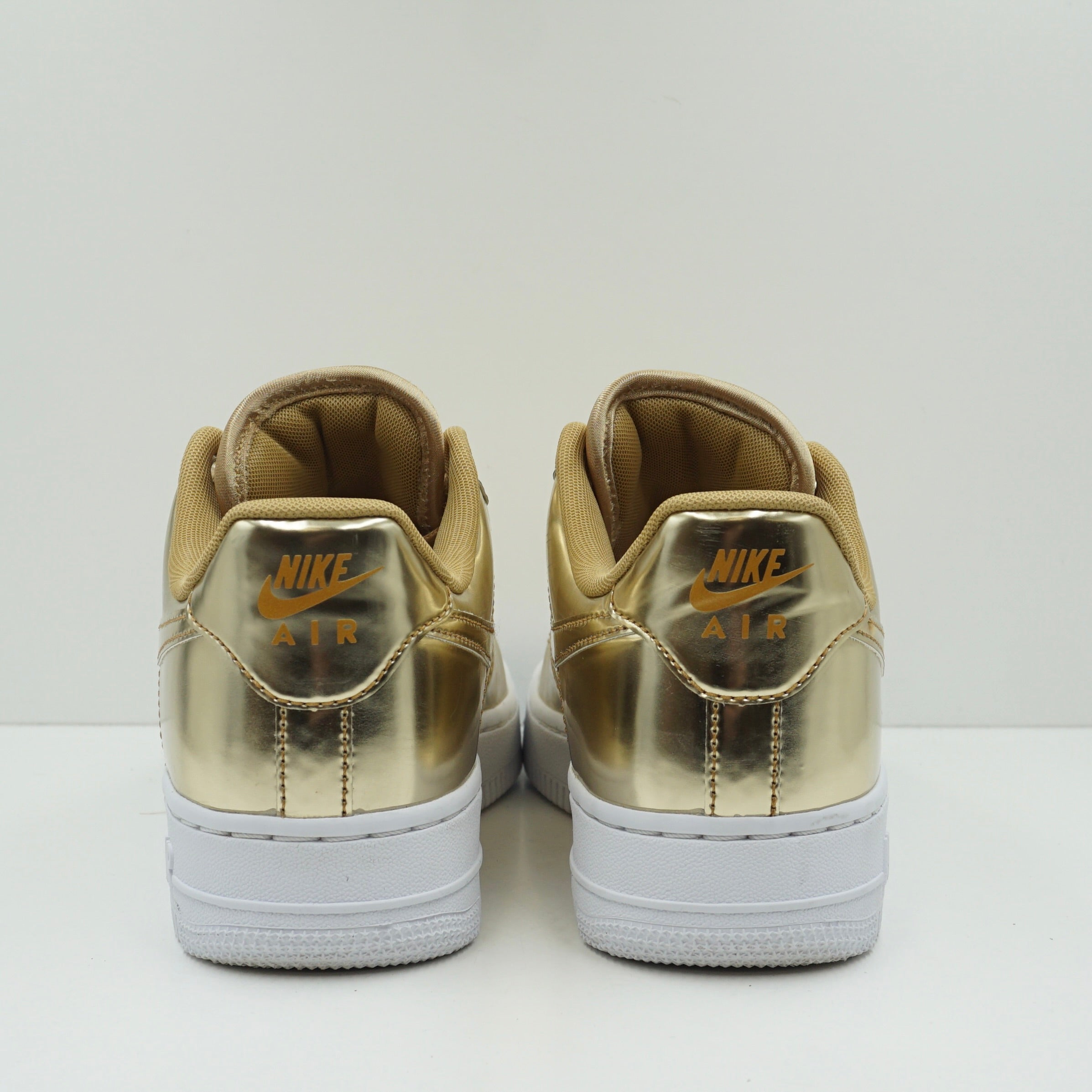 Nike Air Force 1 Low Metallic Gold (W)
