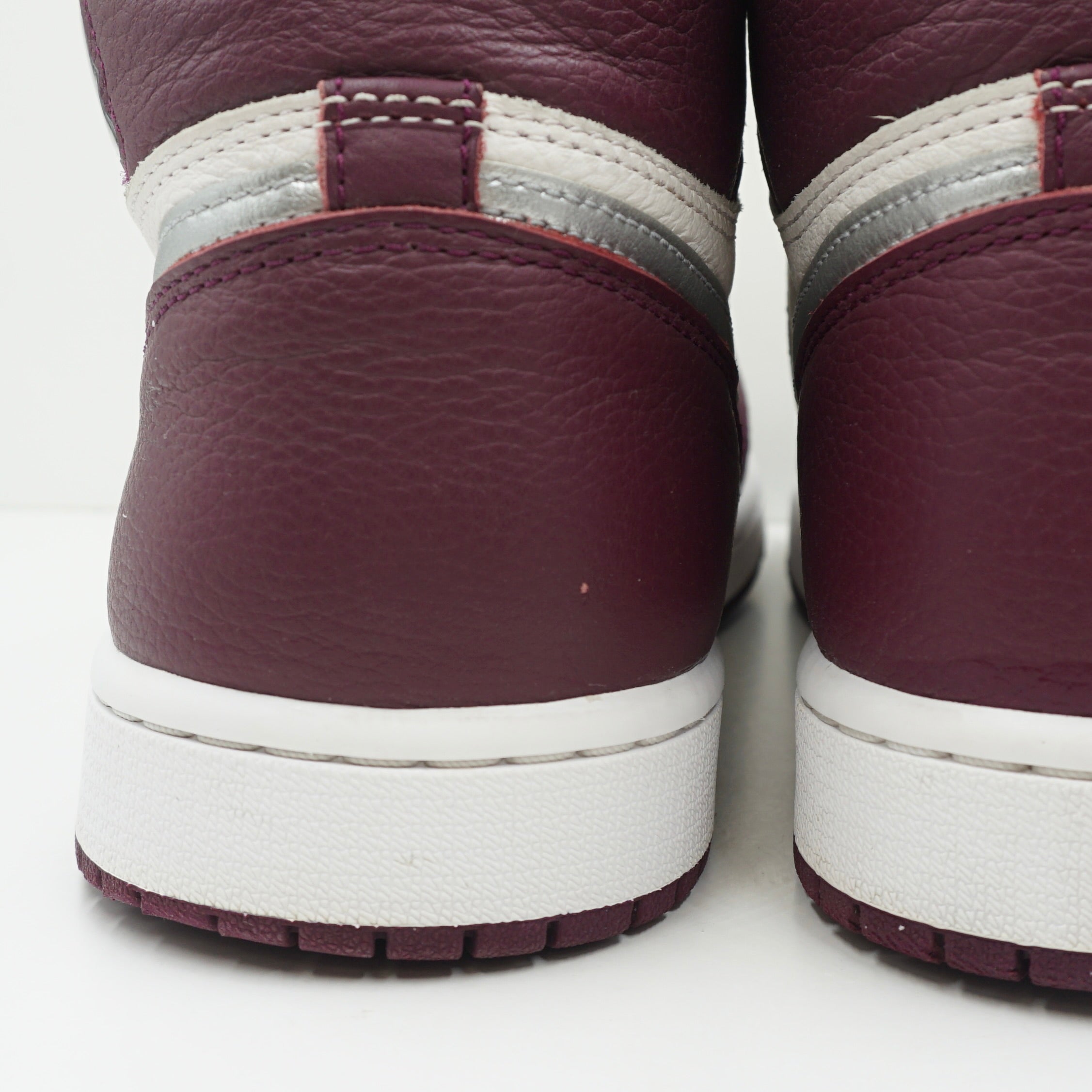 Jordan 1 Retro High OG Bordeaux