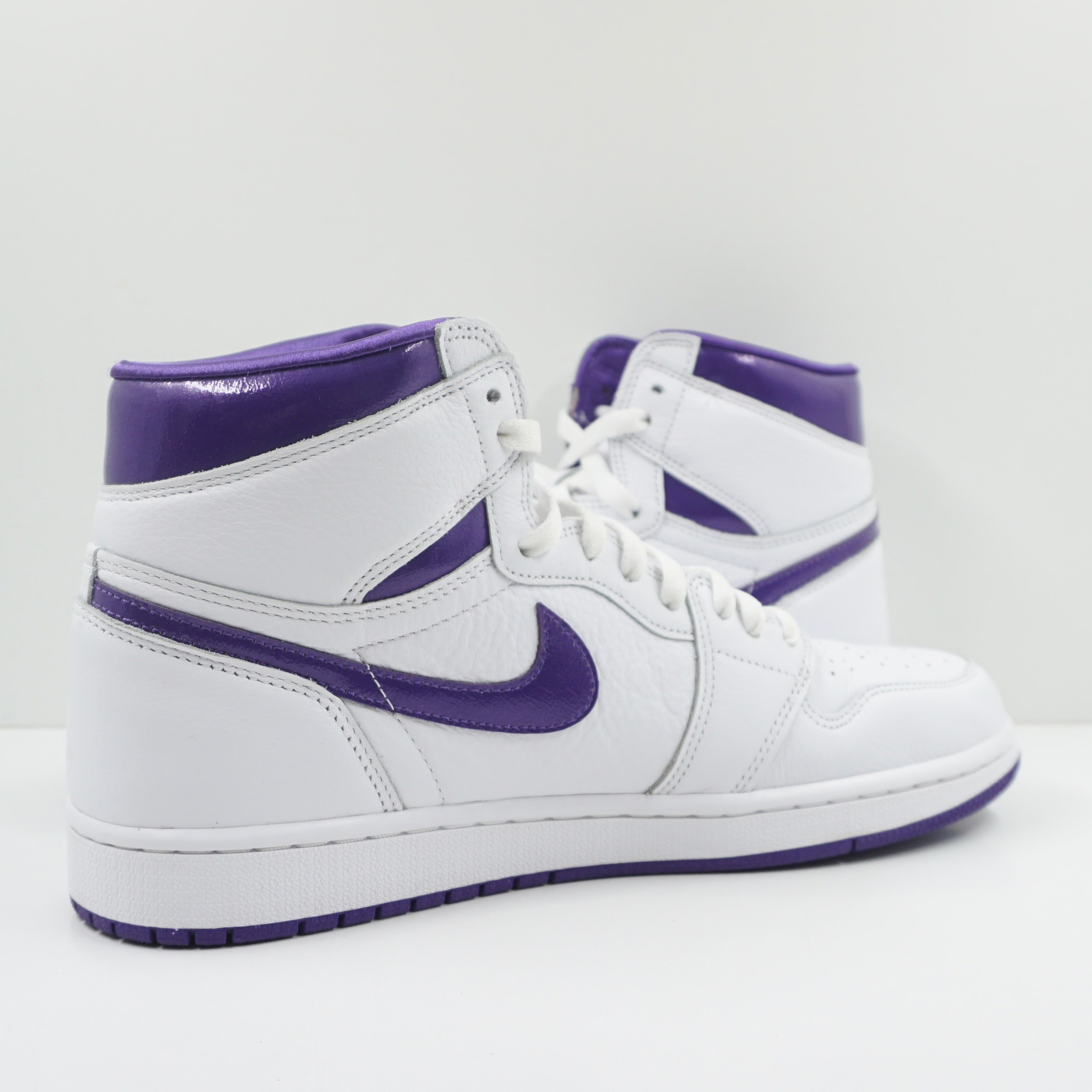 Jordan 1 Retro High Court Purple (W)