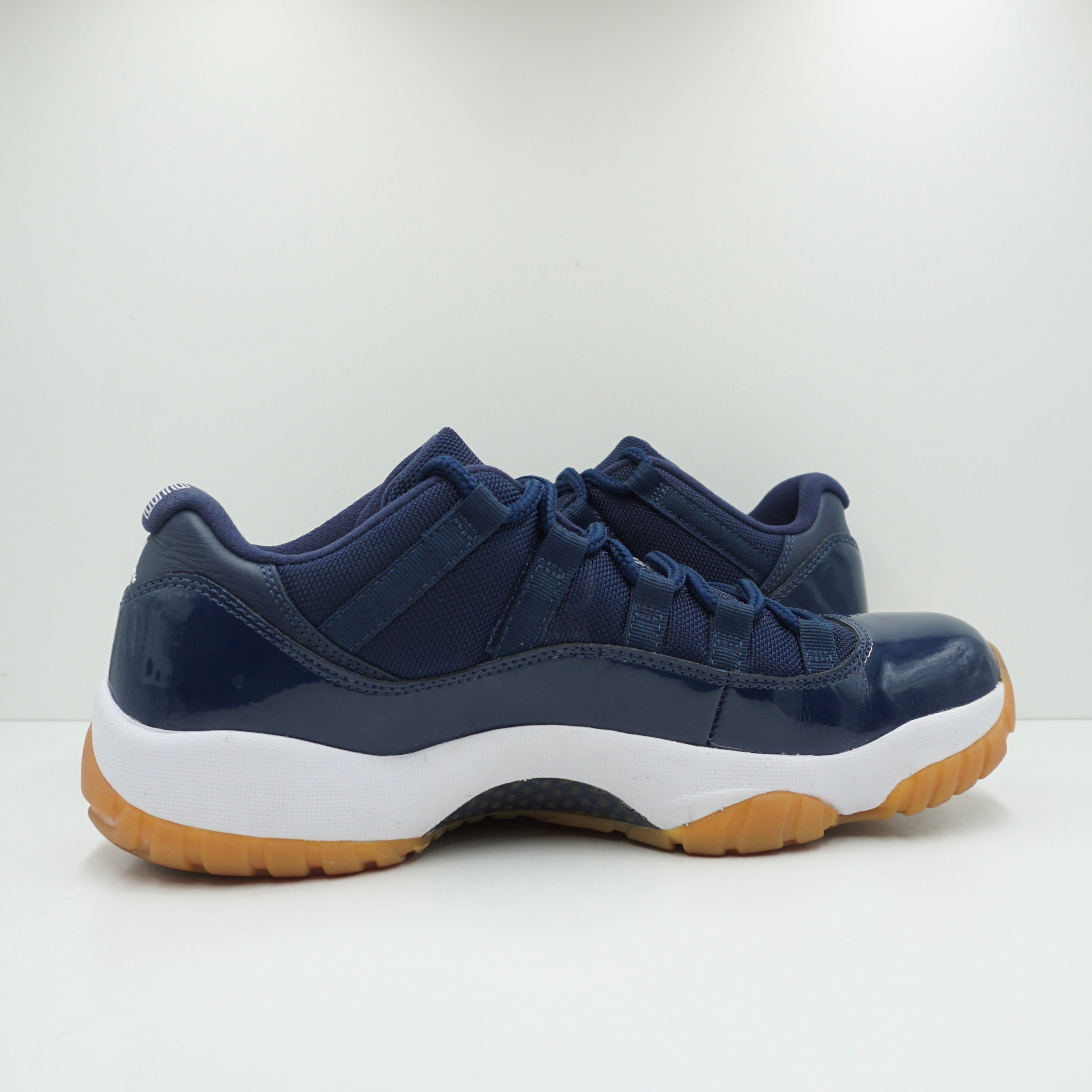 Jordan 11 Retro Low Midnight Navy