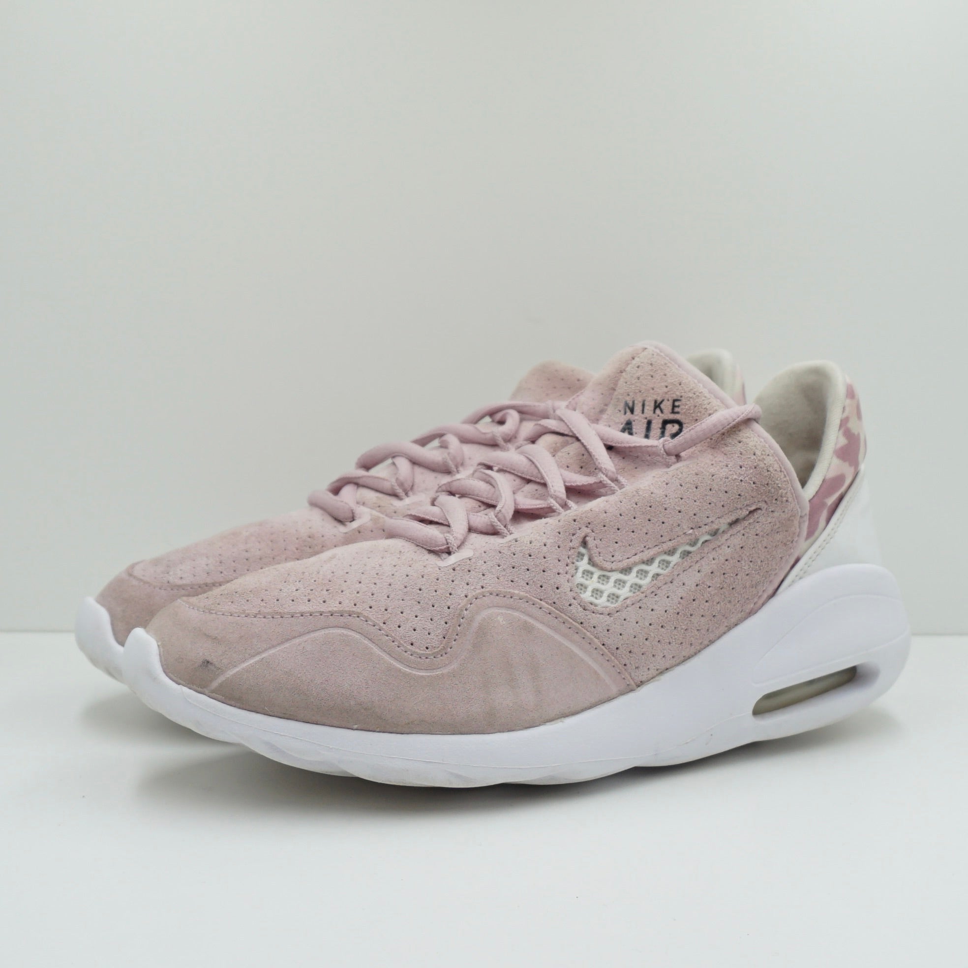 Nike air max sasha women's sneakers best sale