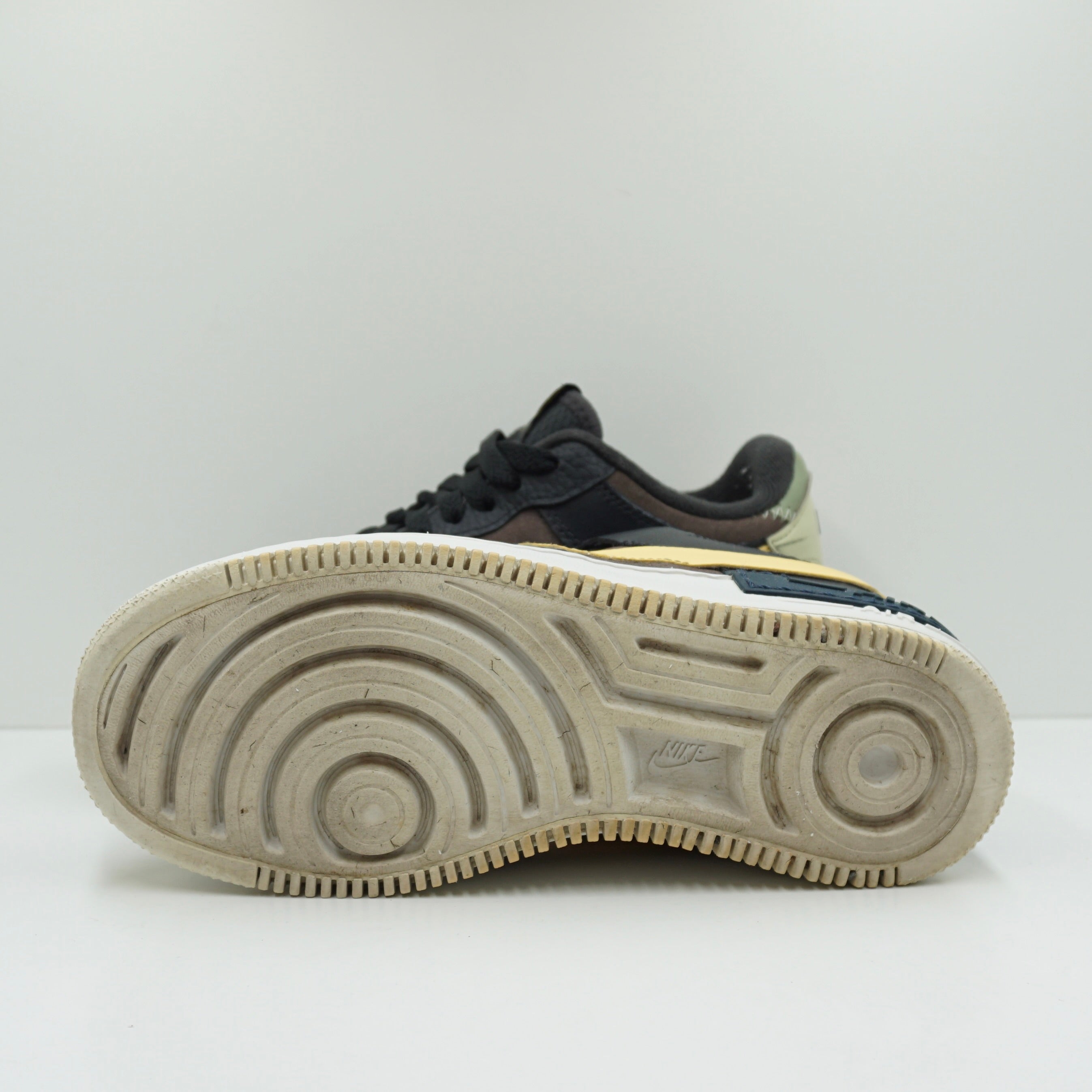 Nike Air Force 1 Shadow Off Noir Saturn Gold (W)