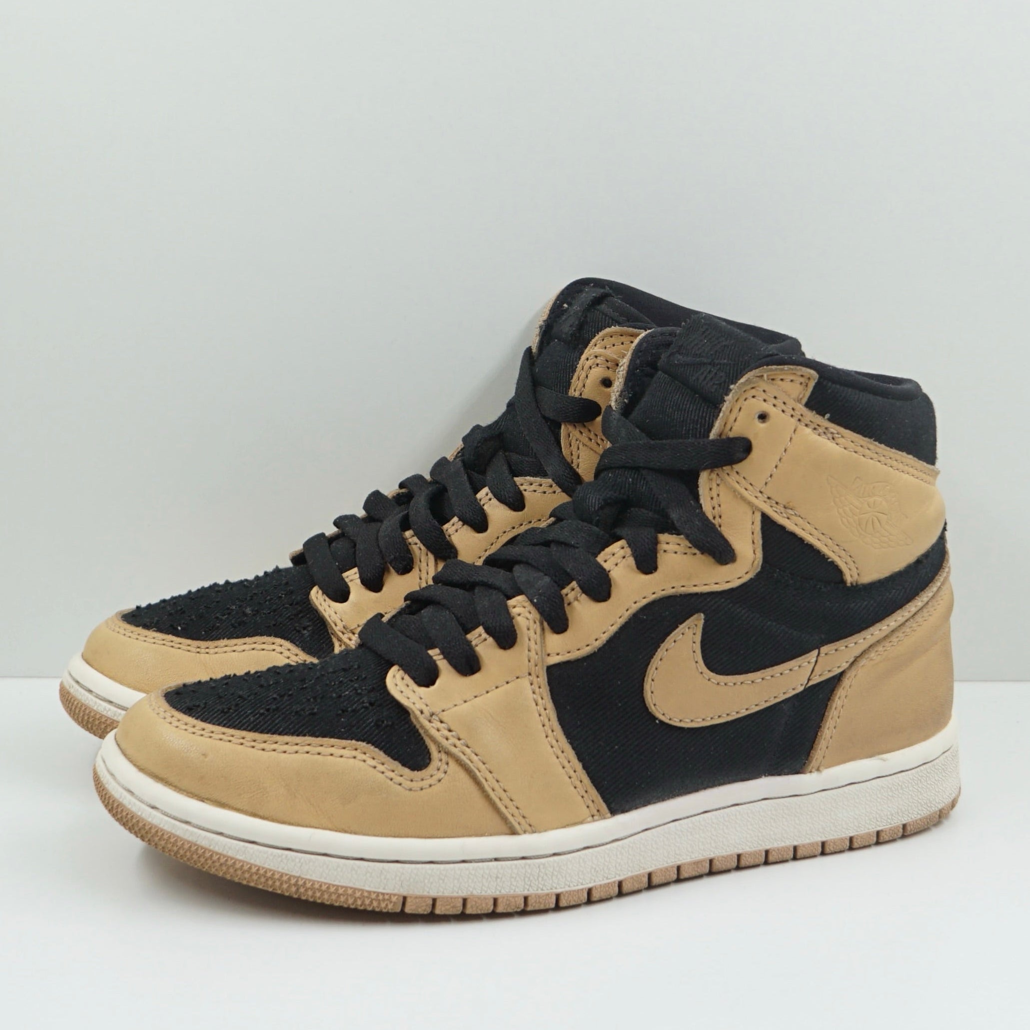 Jordan 1 Retro High OG Heirloom