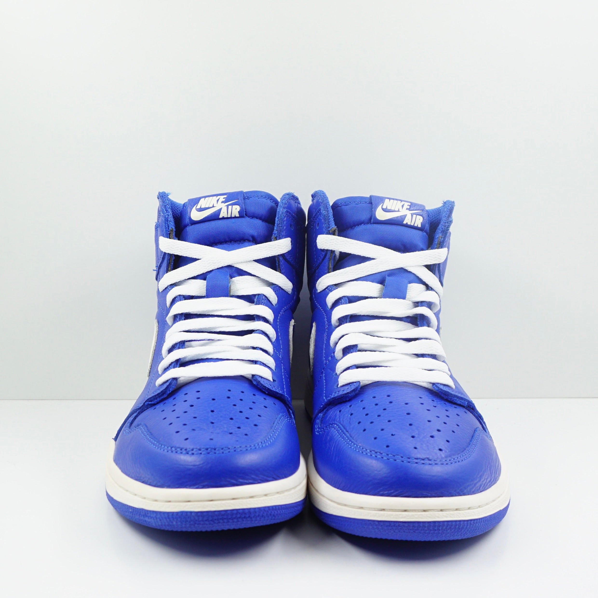 Jordan 1 Retro High Hyper Royal