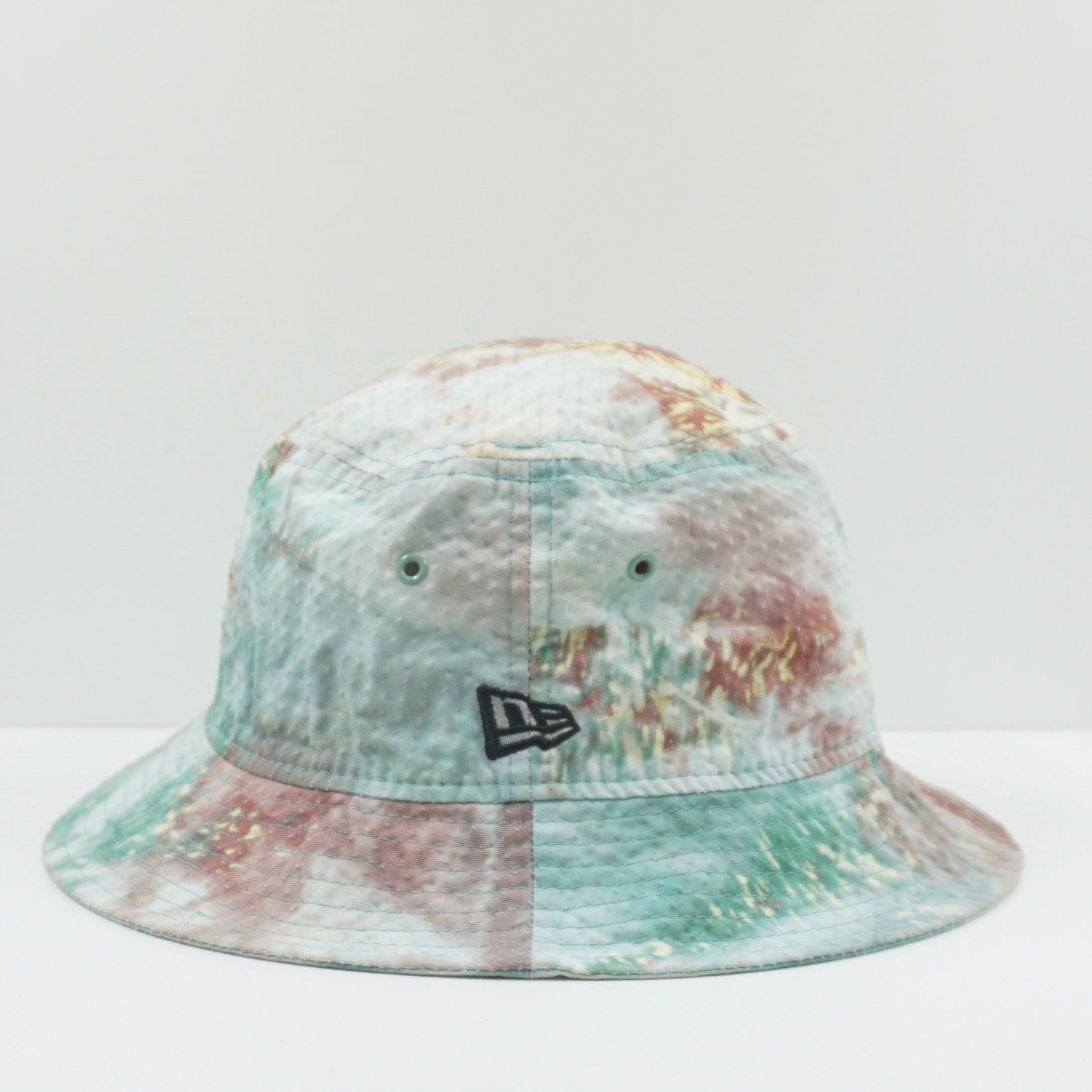 New Era Invisible Performance Water Color Bucket Hat