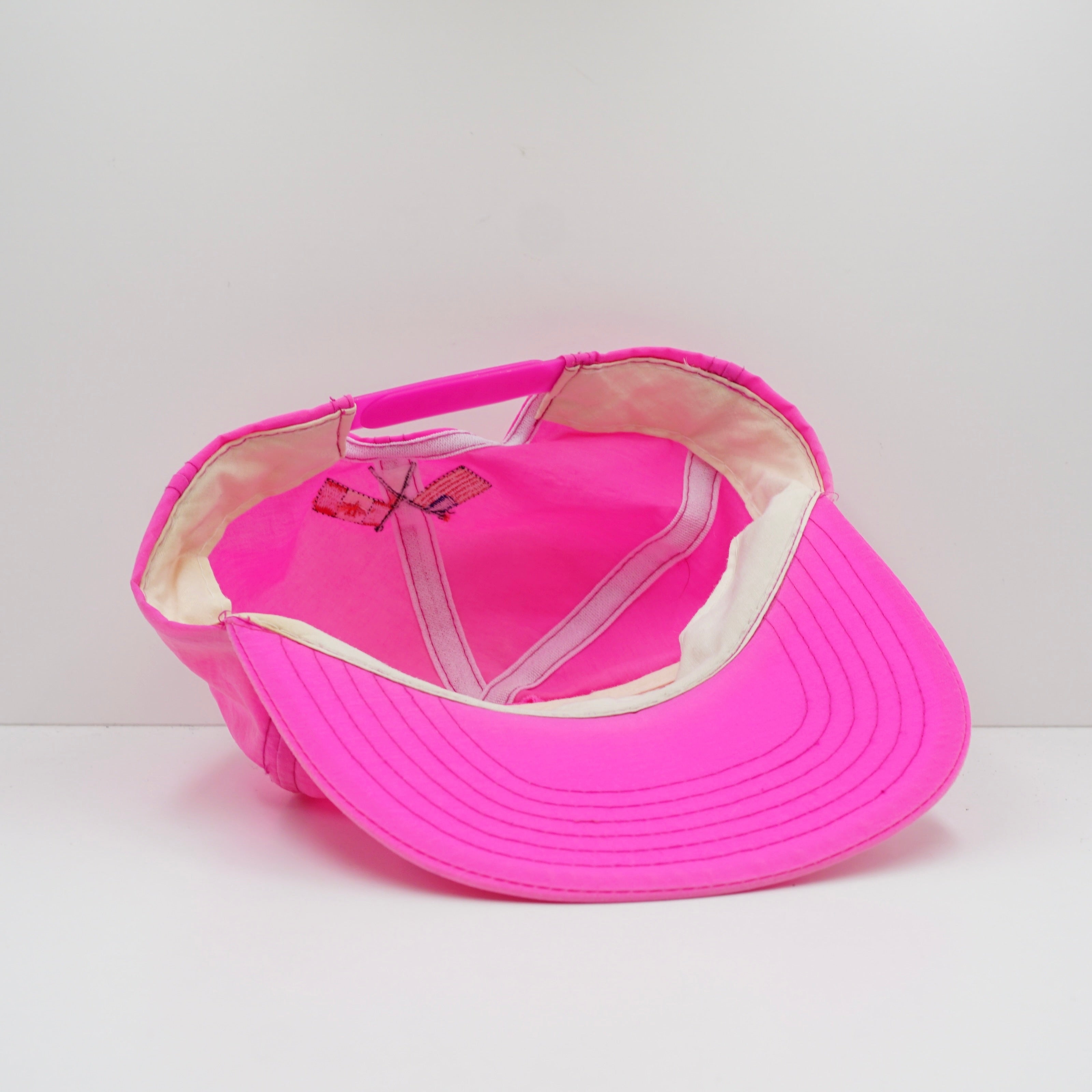 Niagara Falls New York Pink Cap