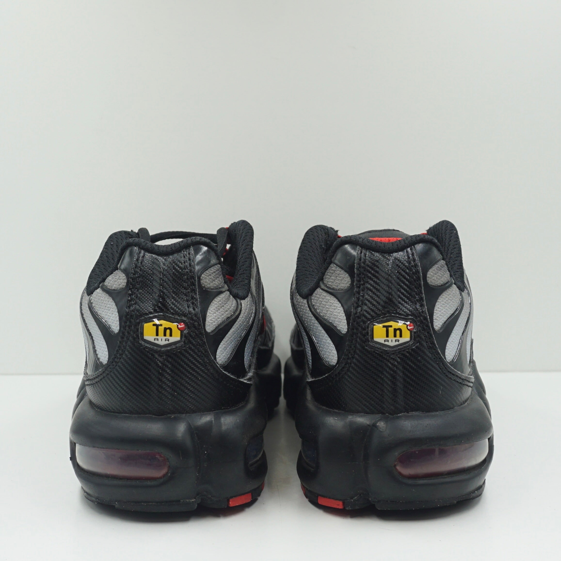 Nike Air Max Plus Black Gradient Red