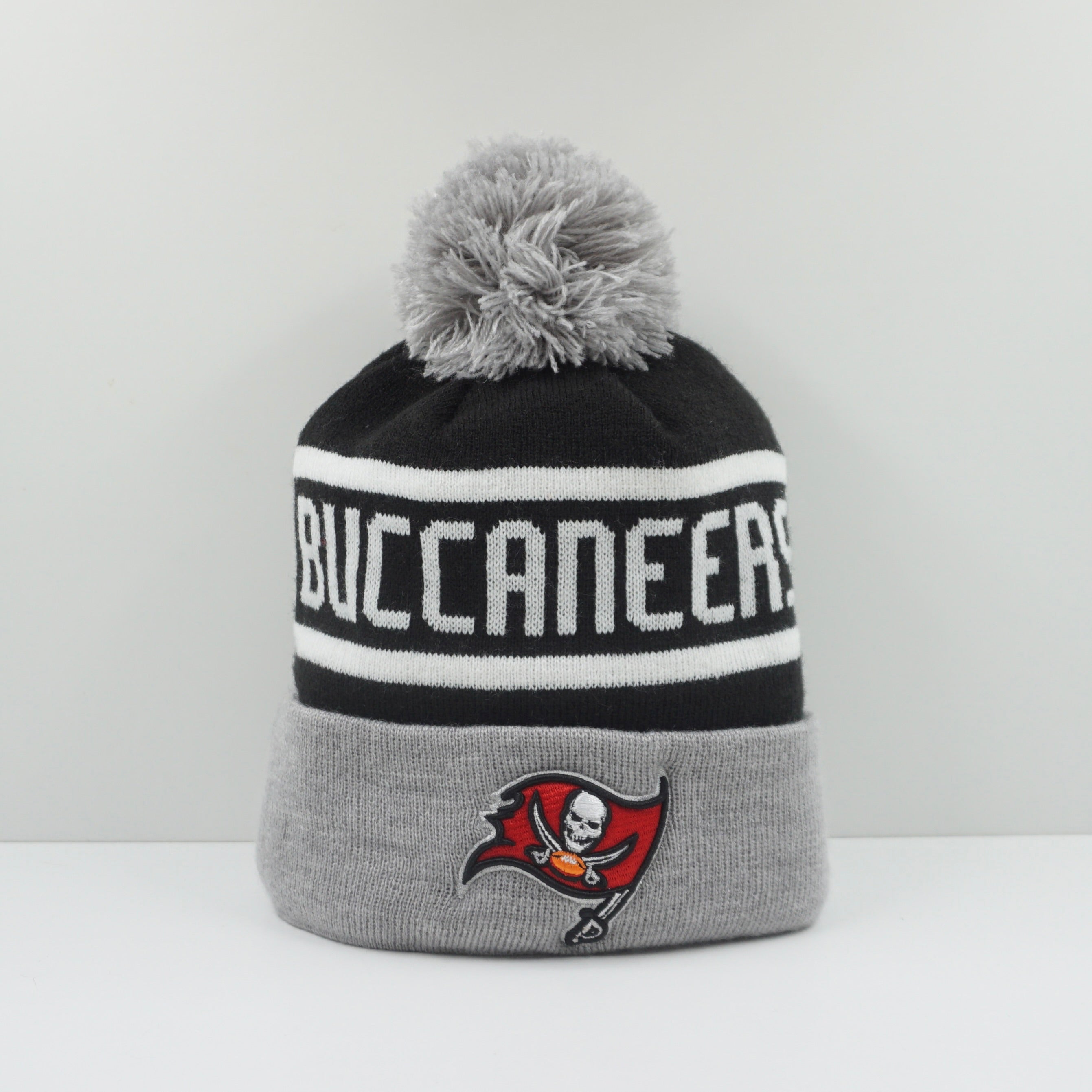 New Era Tampa Bay Buccaneers Bobble Top Beanie