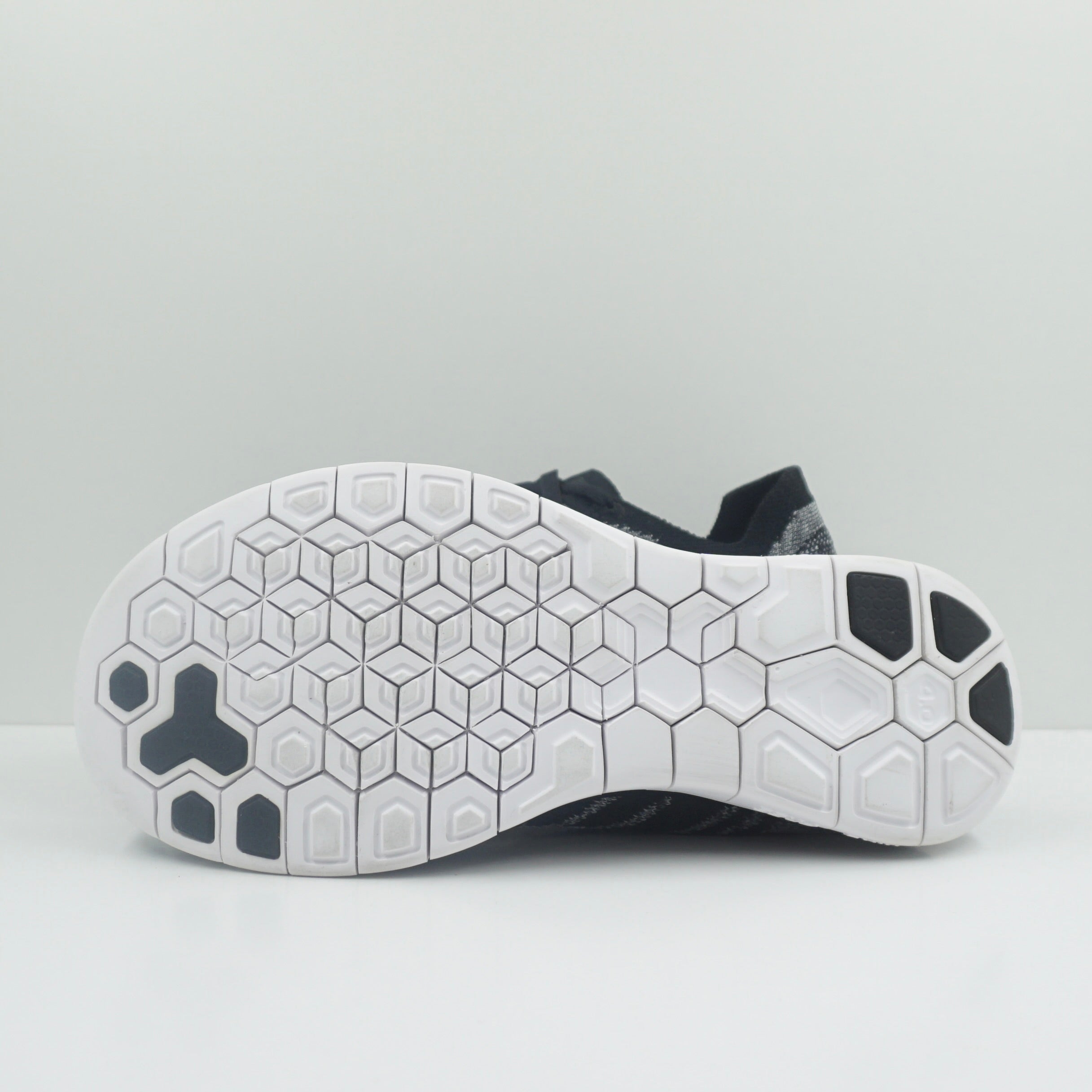 Nike Free 4.0 Flyknit Oreo