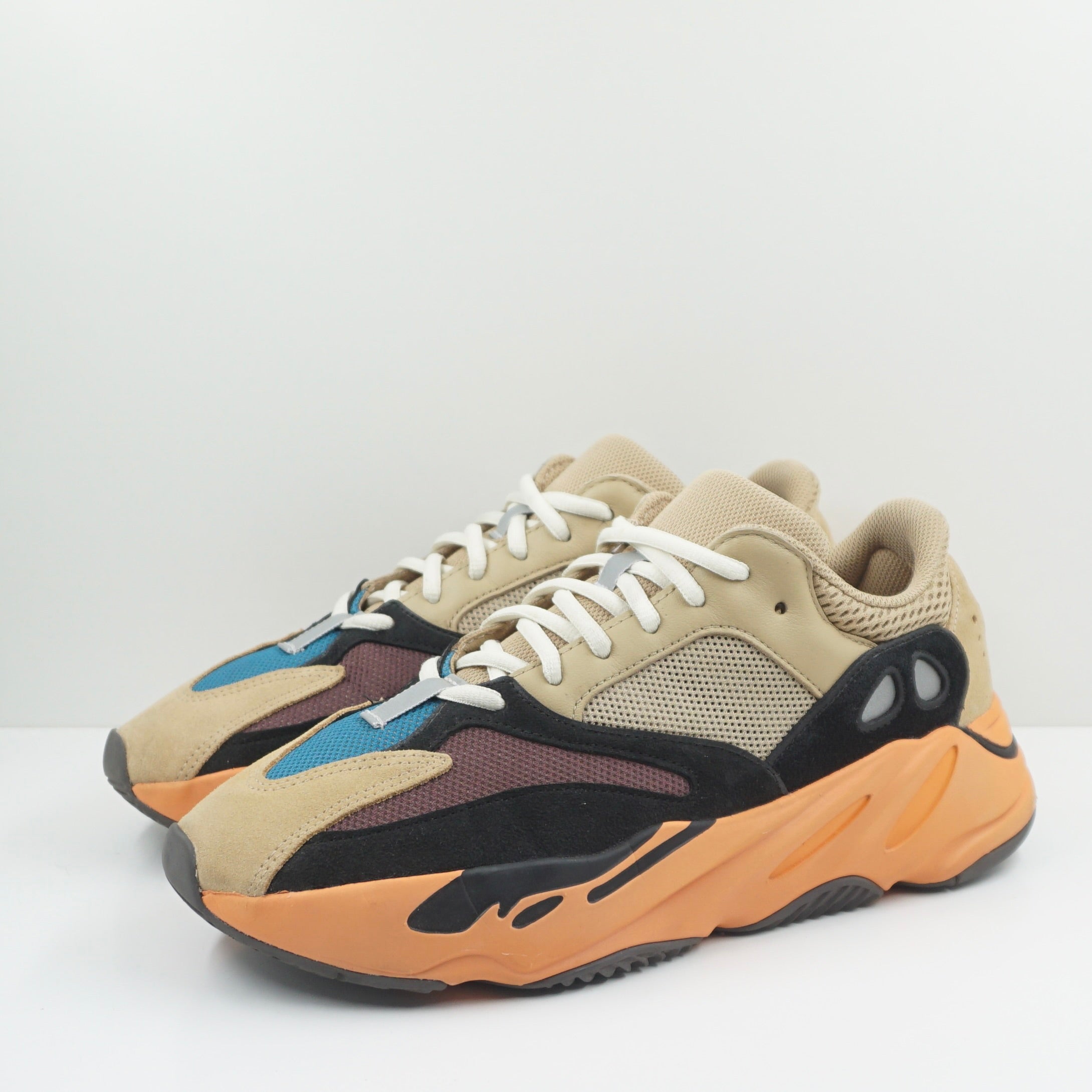 amber yeezy 700